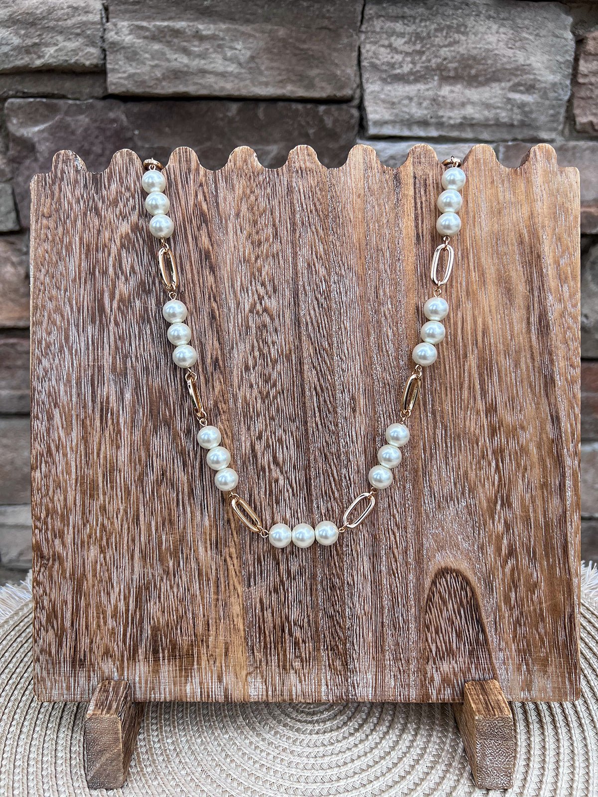 Golden Rhythm Oval & Pearl Necklace - The Pink Pineapple 850