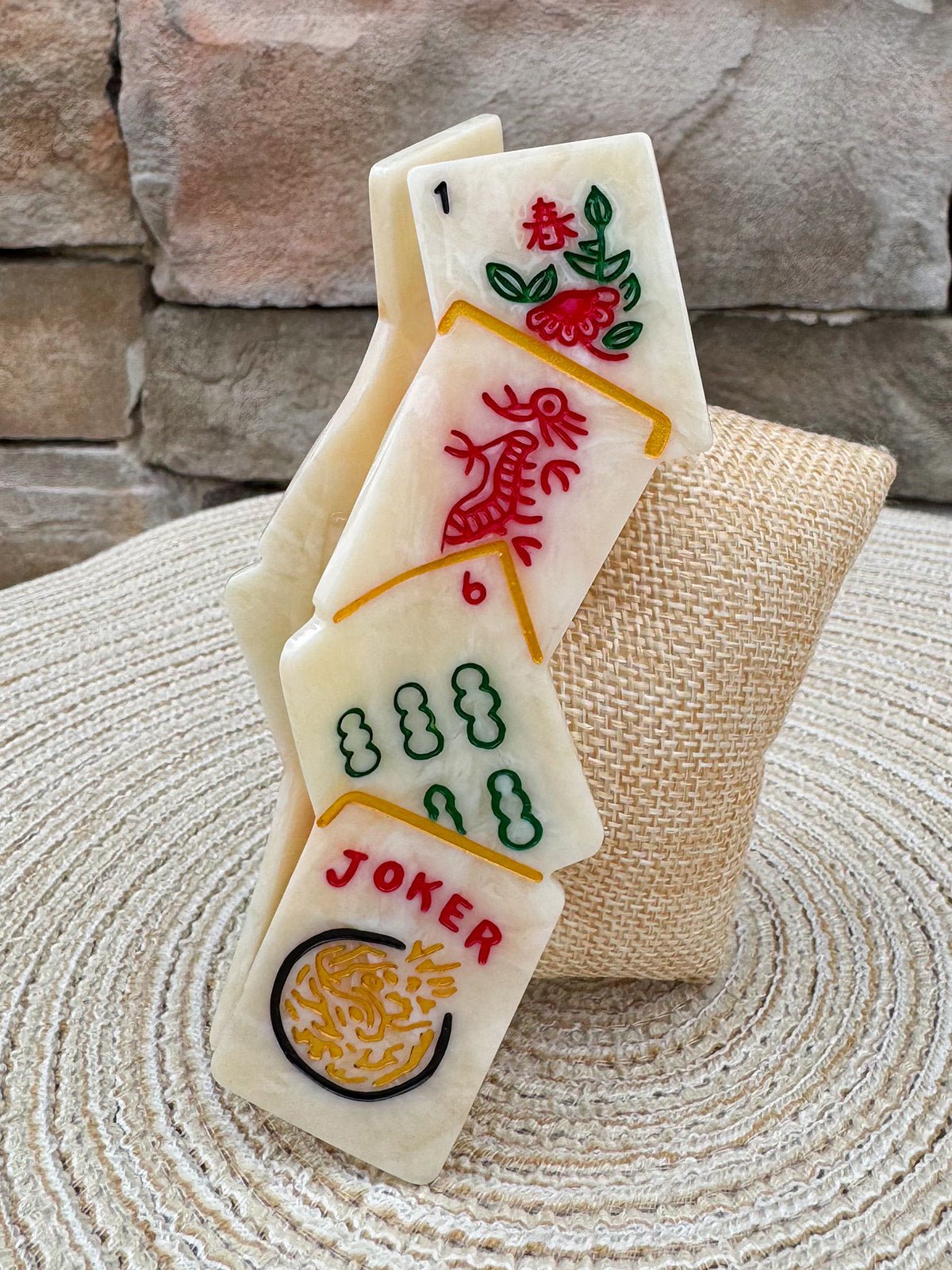 Hand-Painted Mahjong Claw Clip - The Pink Pineapple 850