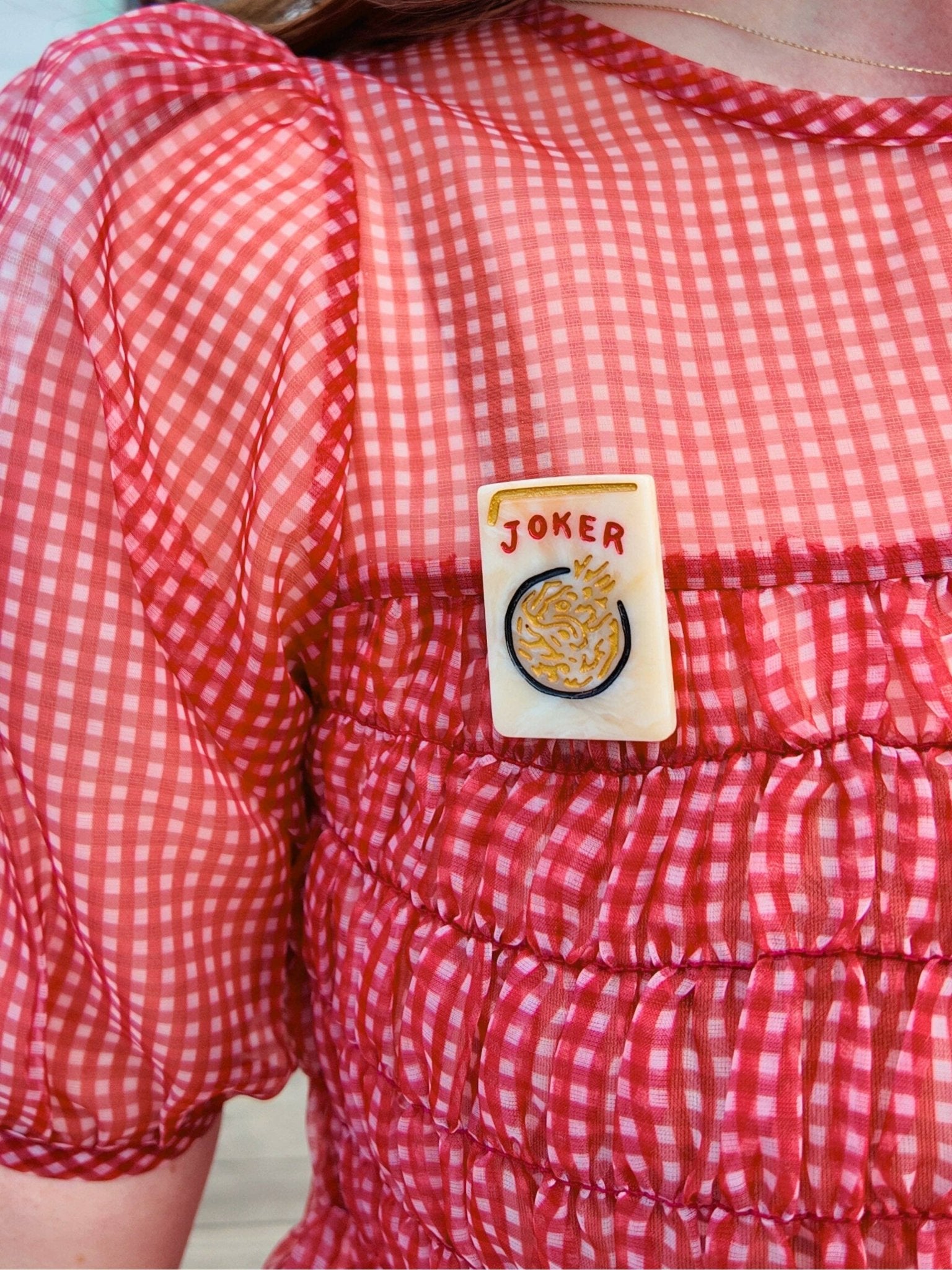Hand - Painted Mahjong Joker Brooch - The Pink Pineapple 850