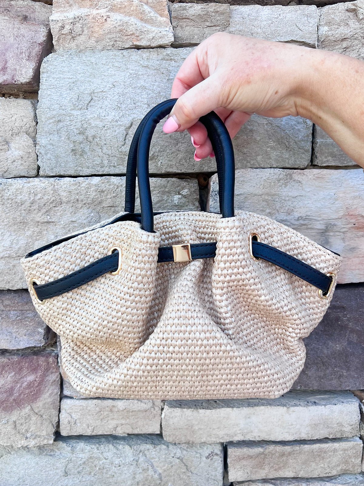 Harper Woven Crossbody Bag - The Pink Pineapple 850