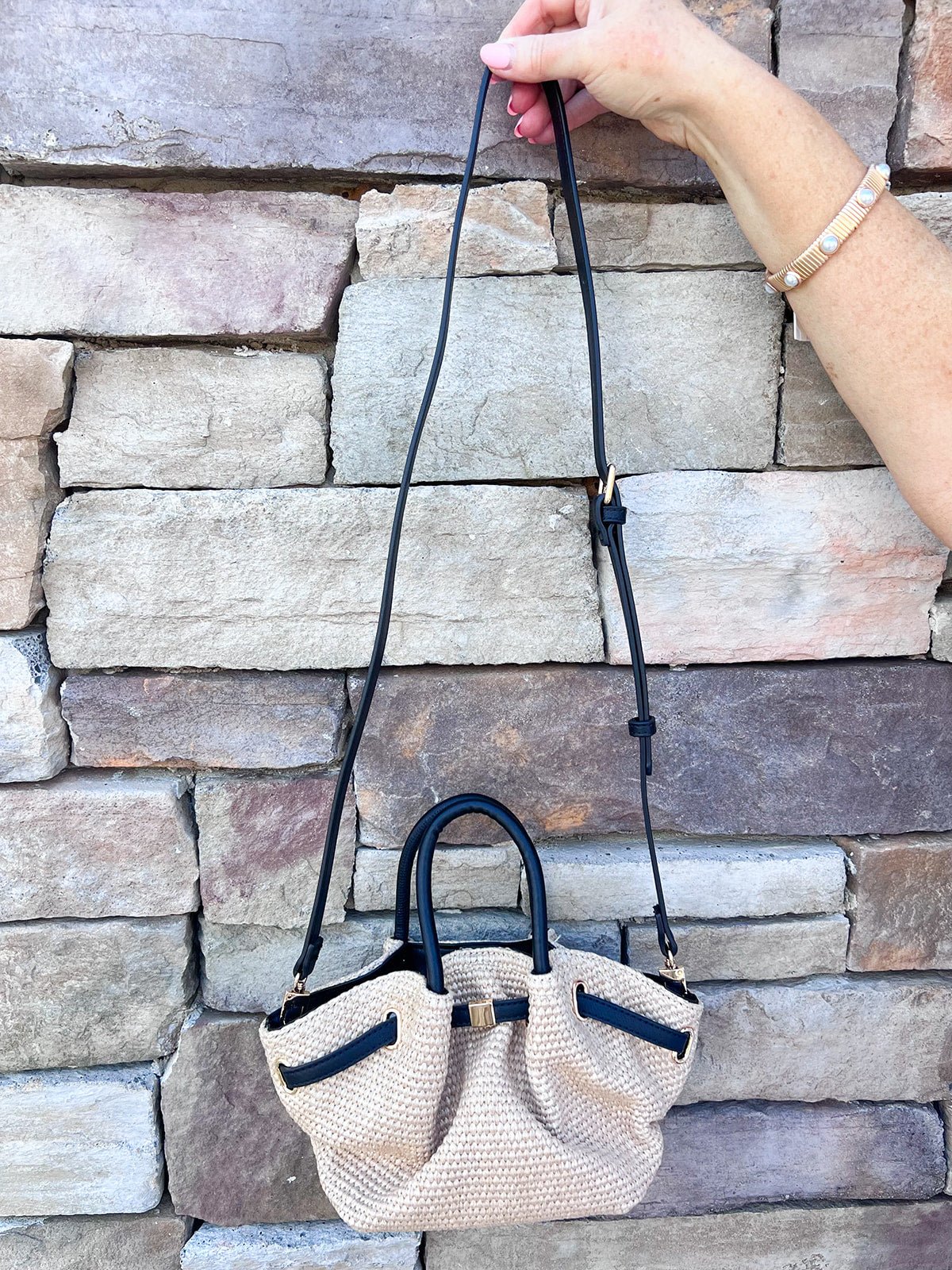 Harper Woven Crossbody Bag - The Pink Pineapple 850