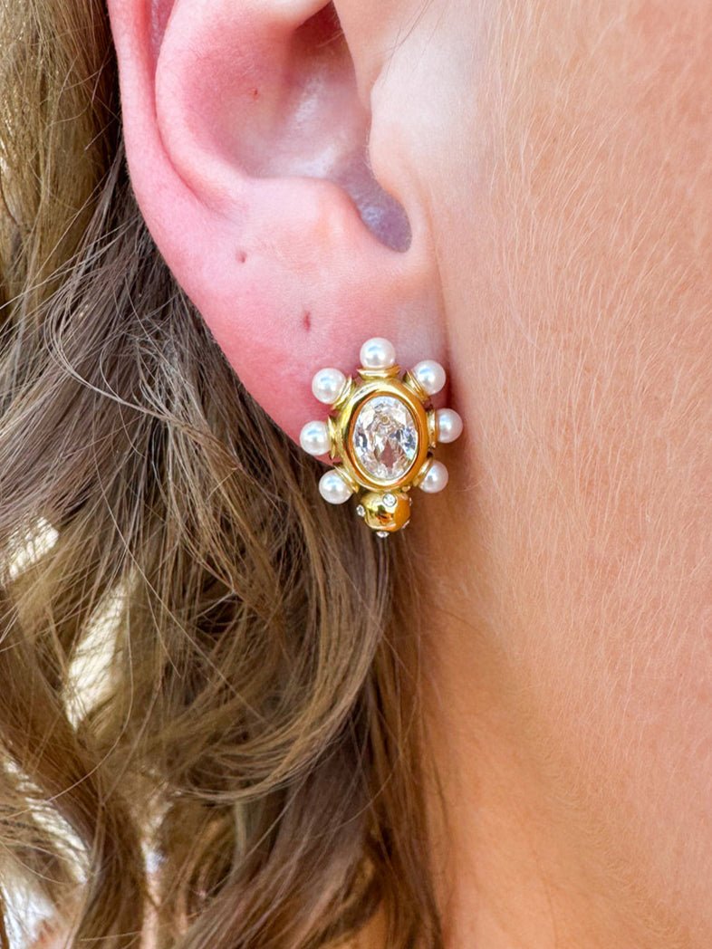 [Hart Designs] Crystal Halo Pearl Stud Earrings - The Pink Pineapple 850