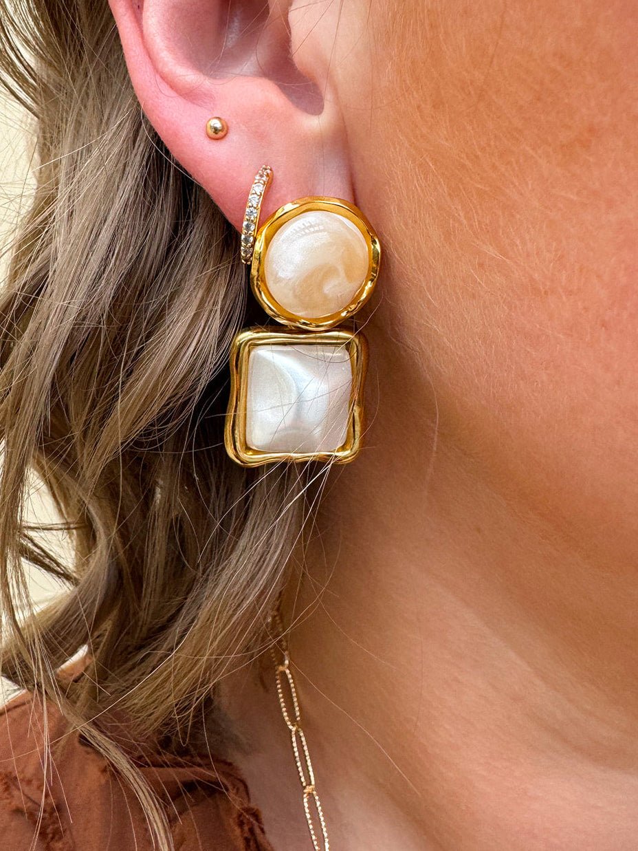 [Hart Designs] Heirloom Glow Dangle Pearl Earrings - The Pink Pineapple 850