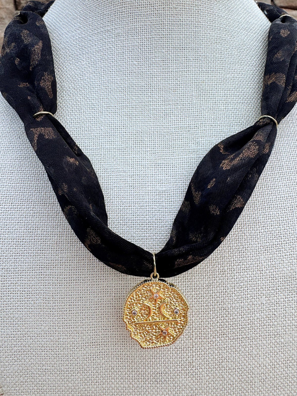 [Hart Designs] The Celestial Noir Scarf Necklace - The Pink Pineapple 850