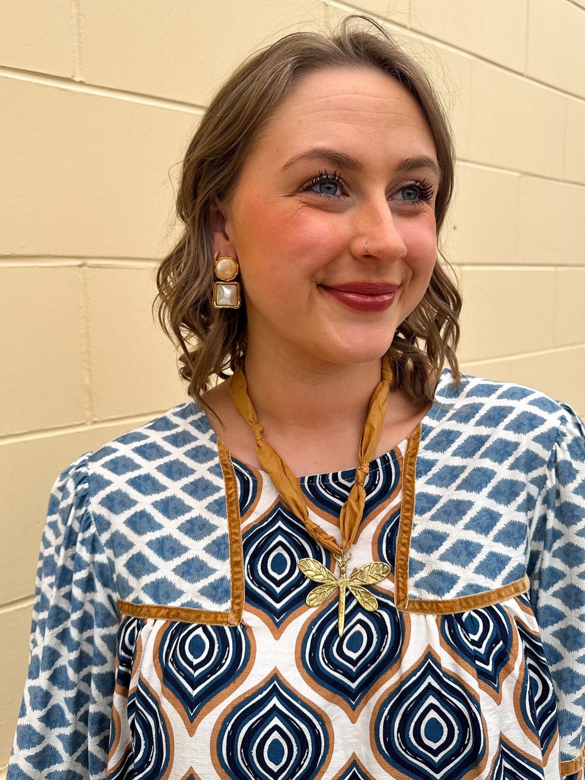 [Hart Designs] The Golden Wing Scarf Necklace - The Pink Pineapple 850