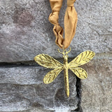 [Hart Designs] The Golden Wing Scarf Necklace - The Pink Pineapple 850