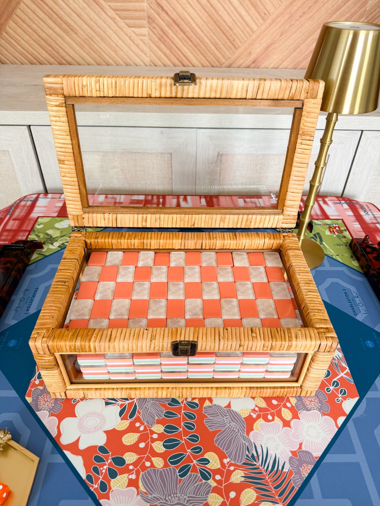 Heirloom Rattan Mahjong Storage Case - The Pink Pineapple 850