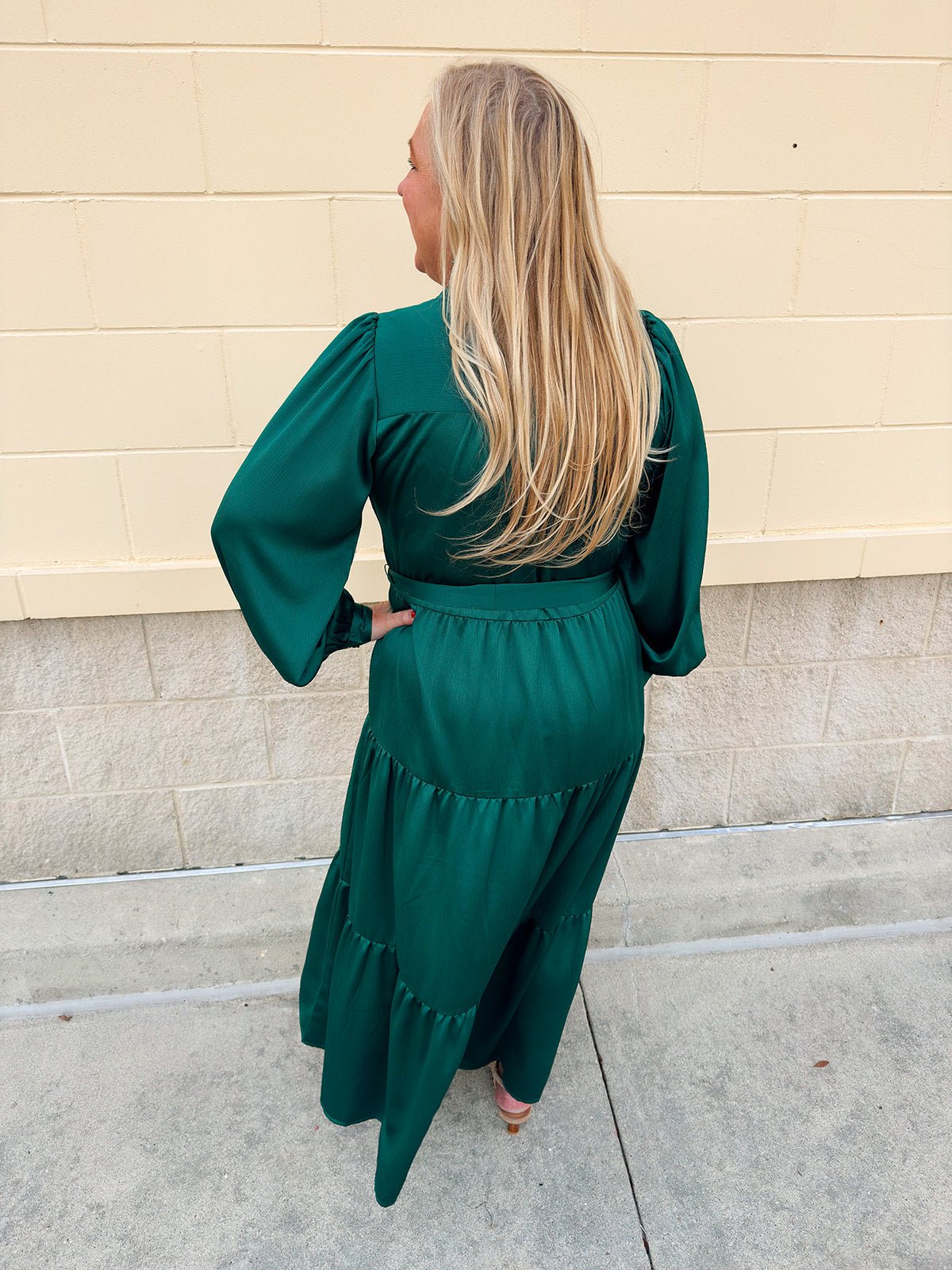 Holiday Everly Silky Tiered Midi Dress in Green - The Pink Pineapple 850