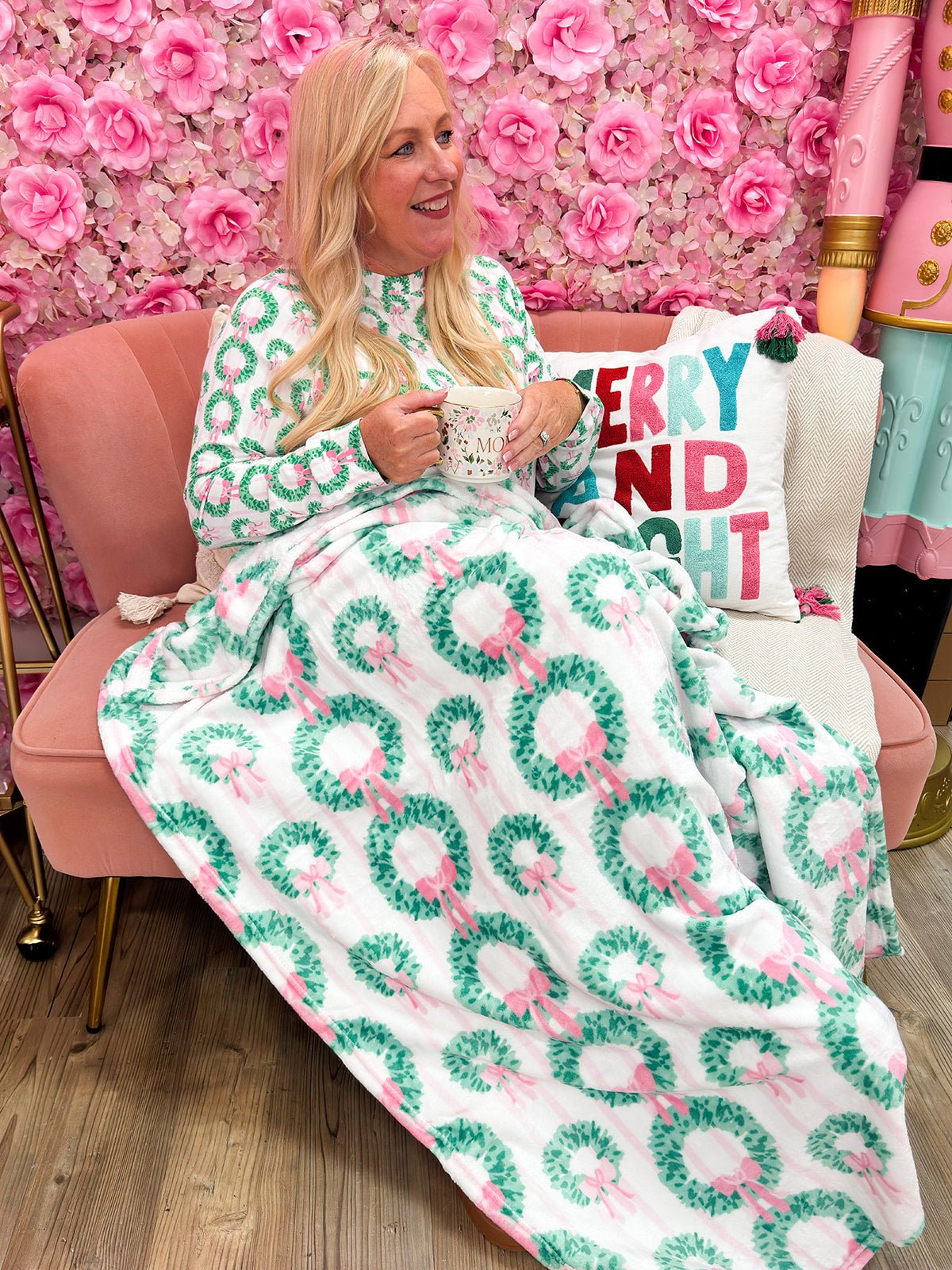 Holiday Wreaths Pajama Set - The Pink Pineapple 850