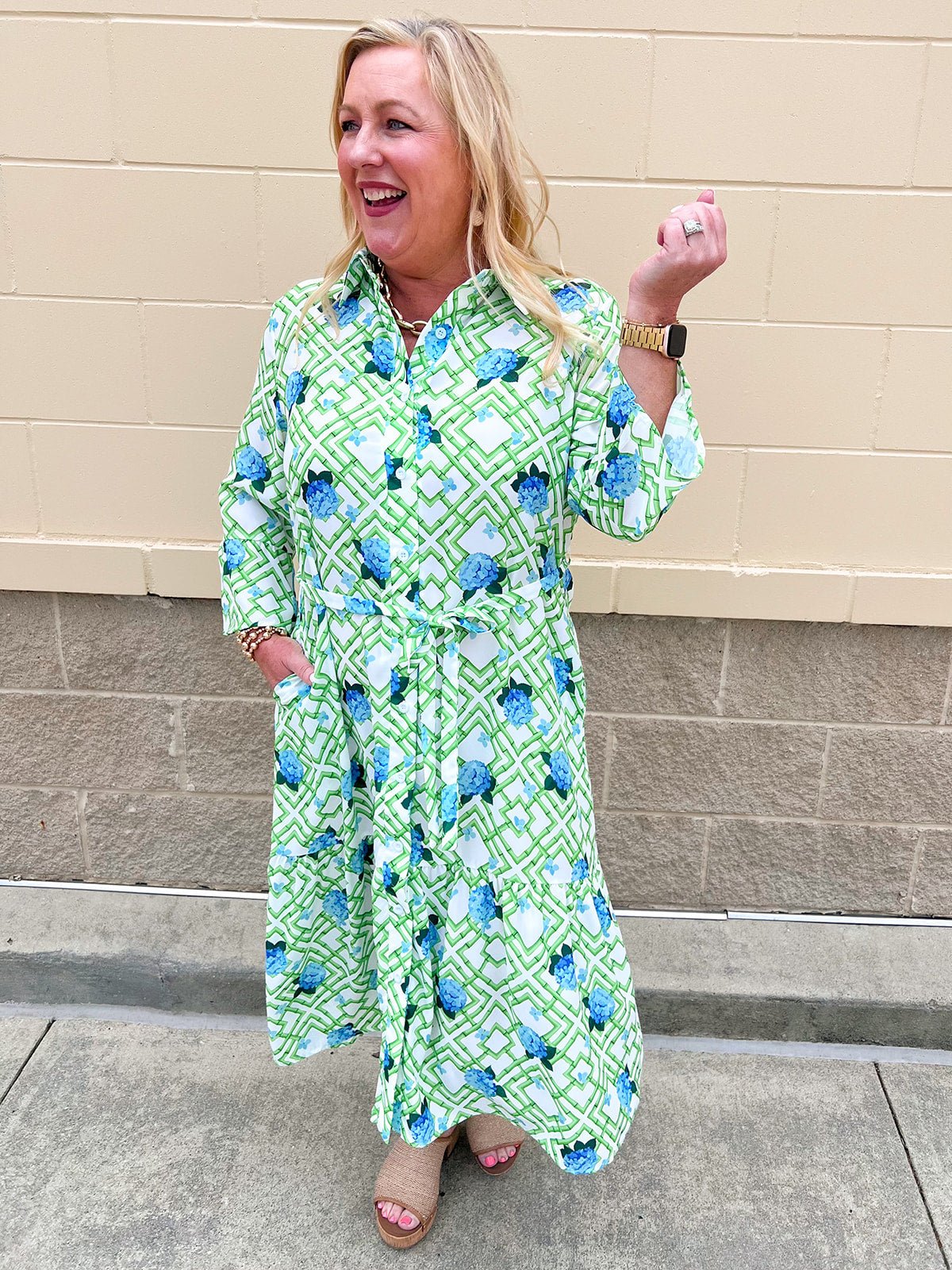 Hydrangea Escape Midi Dress - The Pink Pineapple 850