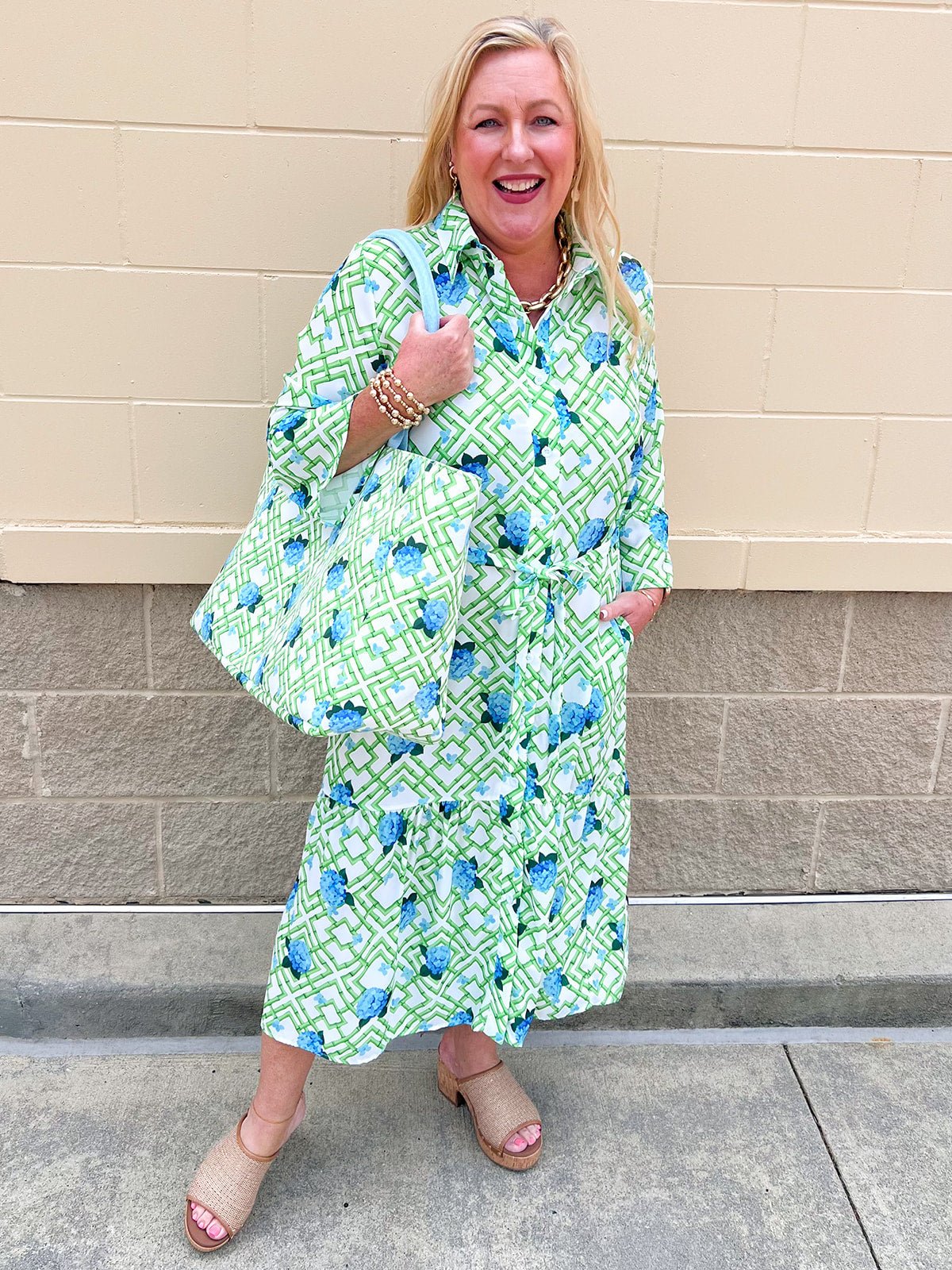 Hydrangea Escape Midi Dress - The Pink Pineapple 850
