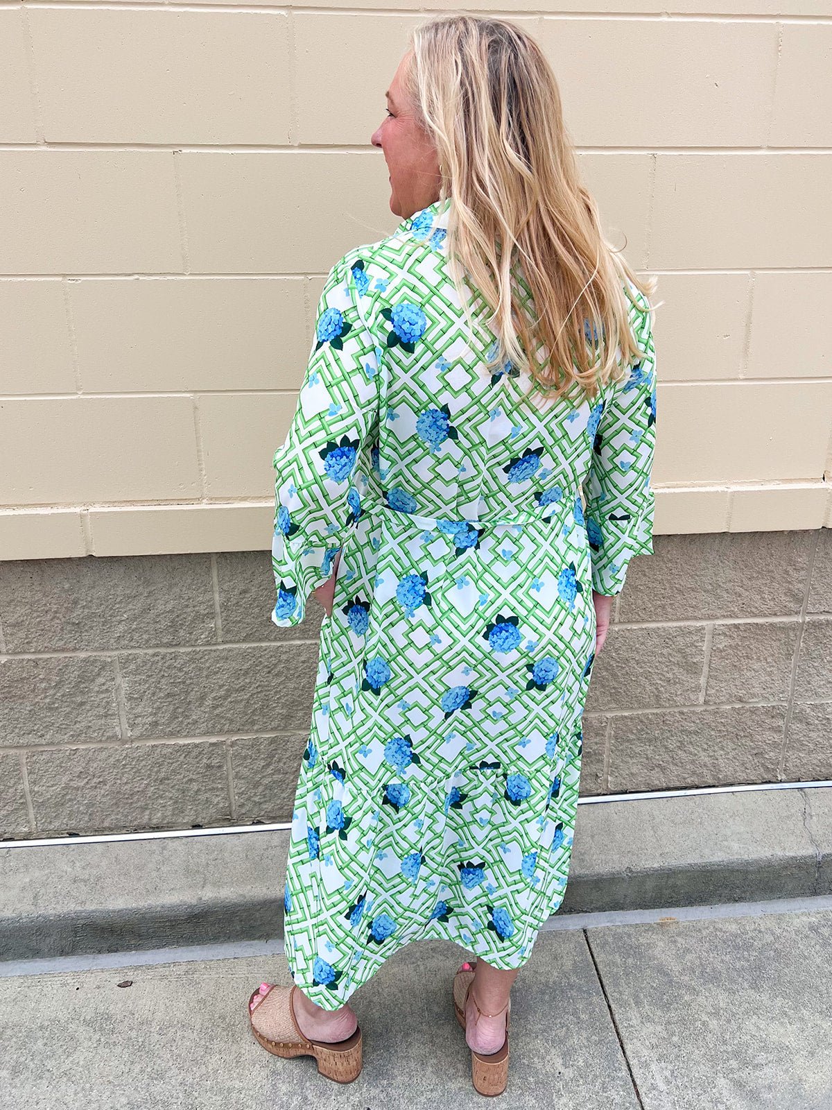 Hydrangea Escape Midi Dress - The Pink Pineapple 850