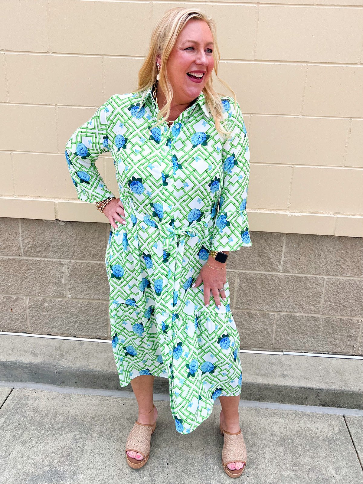 Hydrangea Escape Midi Dress - The Pink Pineapple 850