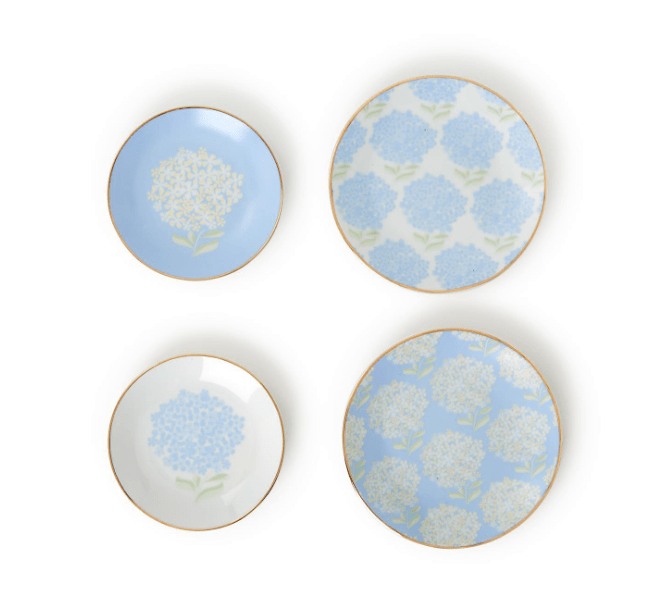 Hydrangea Medium White Trinket Dice Catchall Dish - The Pink Pineapple 850