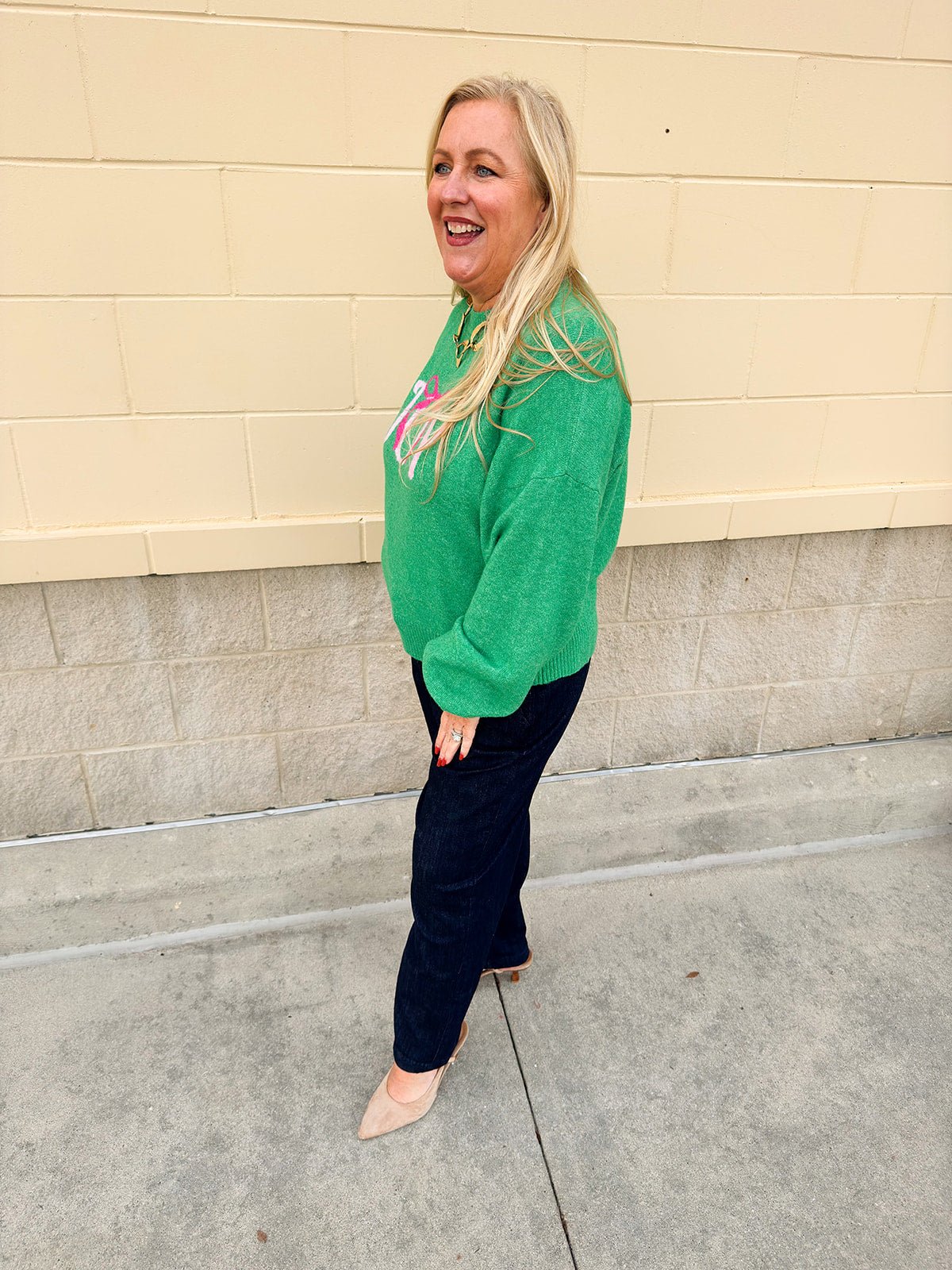 Joyful Bow Holiday Sweatshirt - The Pink Pineapple 850