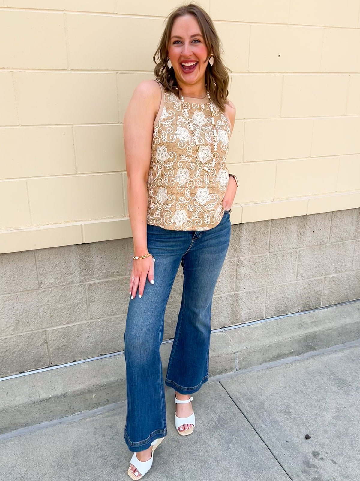 [Judy Blue] Bella High Waisted Petite Flare Tummy Control Jeans - The Pink Pineapple 850