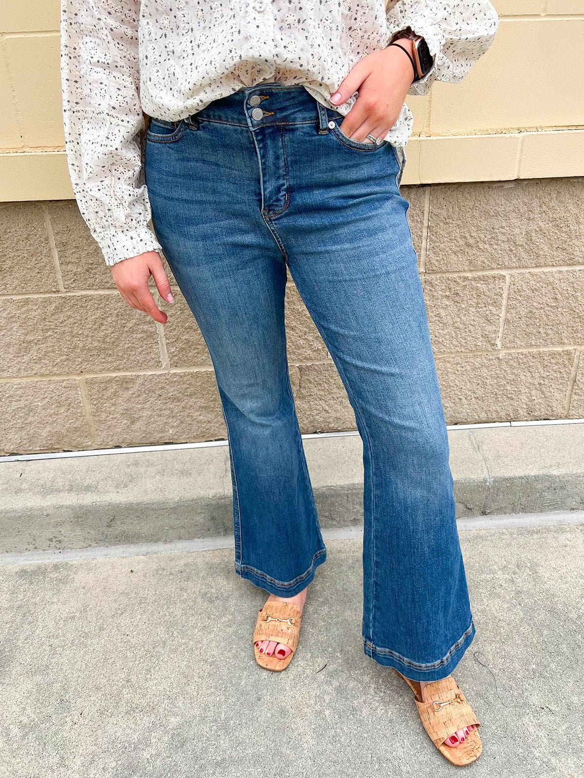 [Judy Blue] Bella High Waisted Petite Flare Tummy Control Jeans - The Pink Pineapple 850