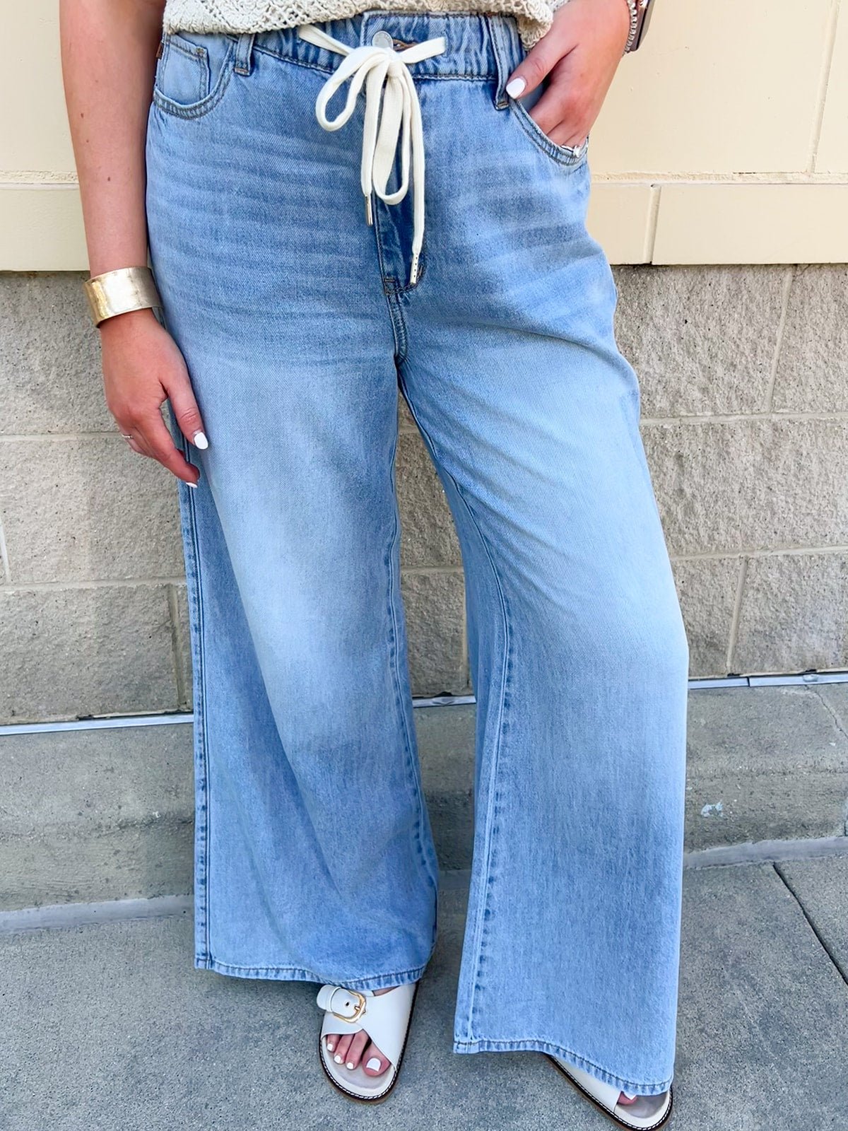 [Judy Blue] Coastal Ease Tie Waist Wide Leg Jeans - The Pink Pineapple 850