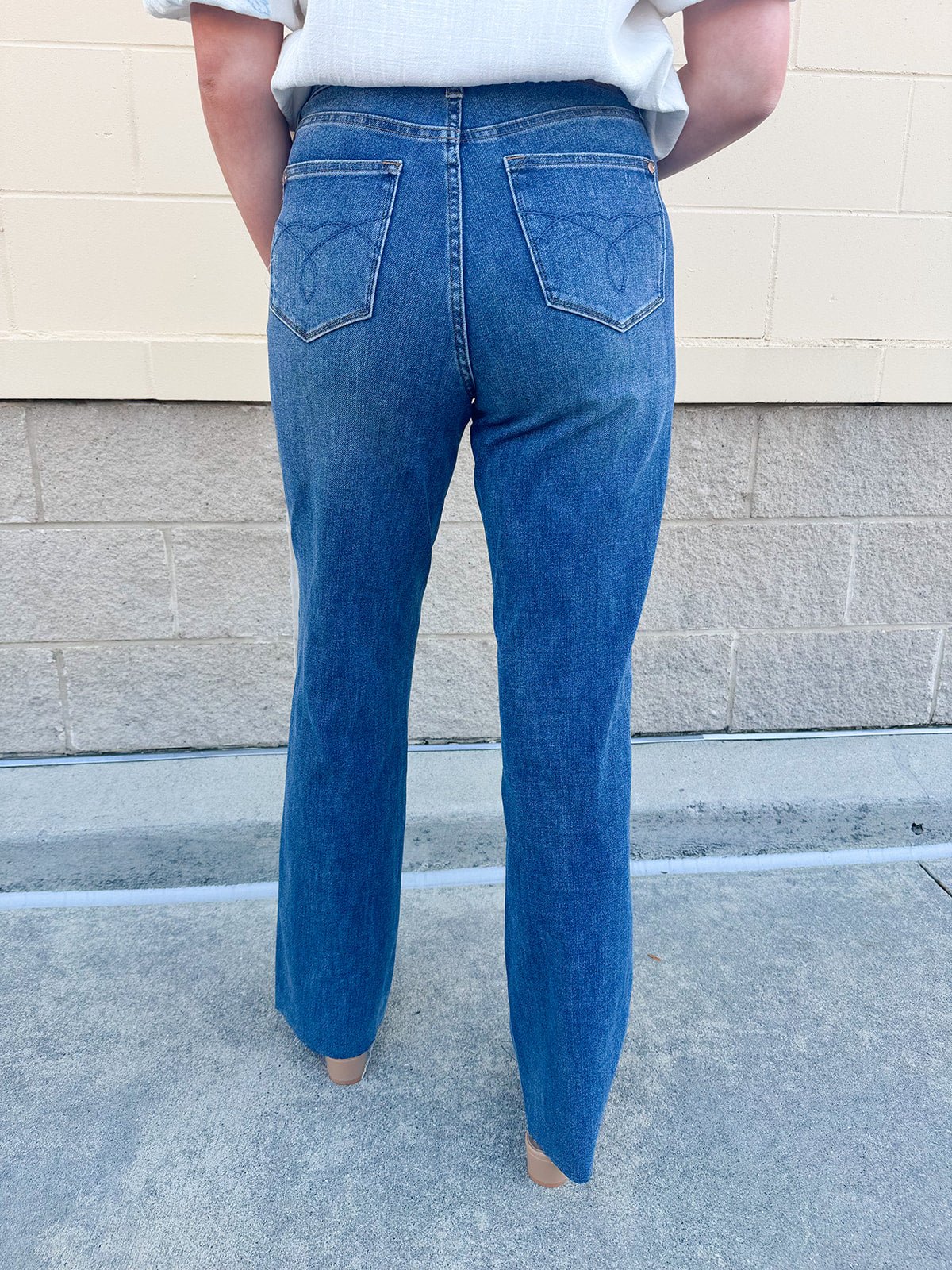 [Judy Blue] Eloise Tummy Control High Rise Raw Hem Straight Leg Jeans - The Pink Pineapple 850