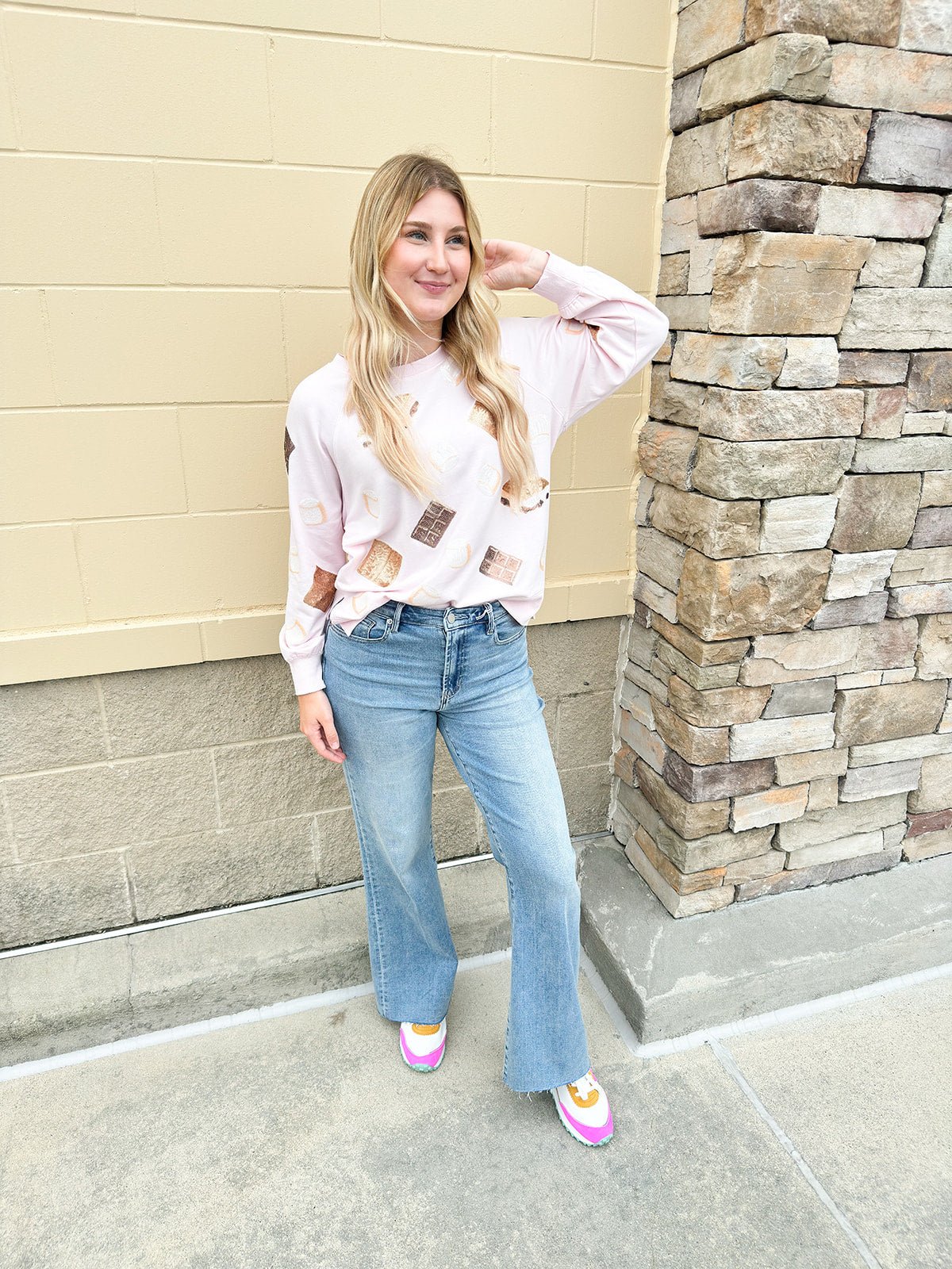 Katie Smores Sweatshirt - The Pink Pineapple 850