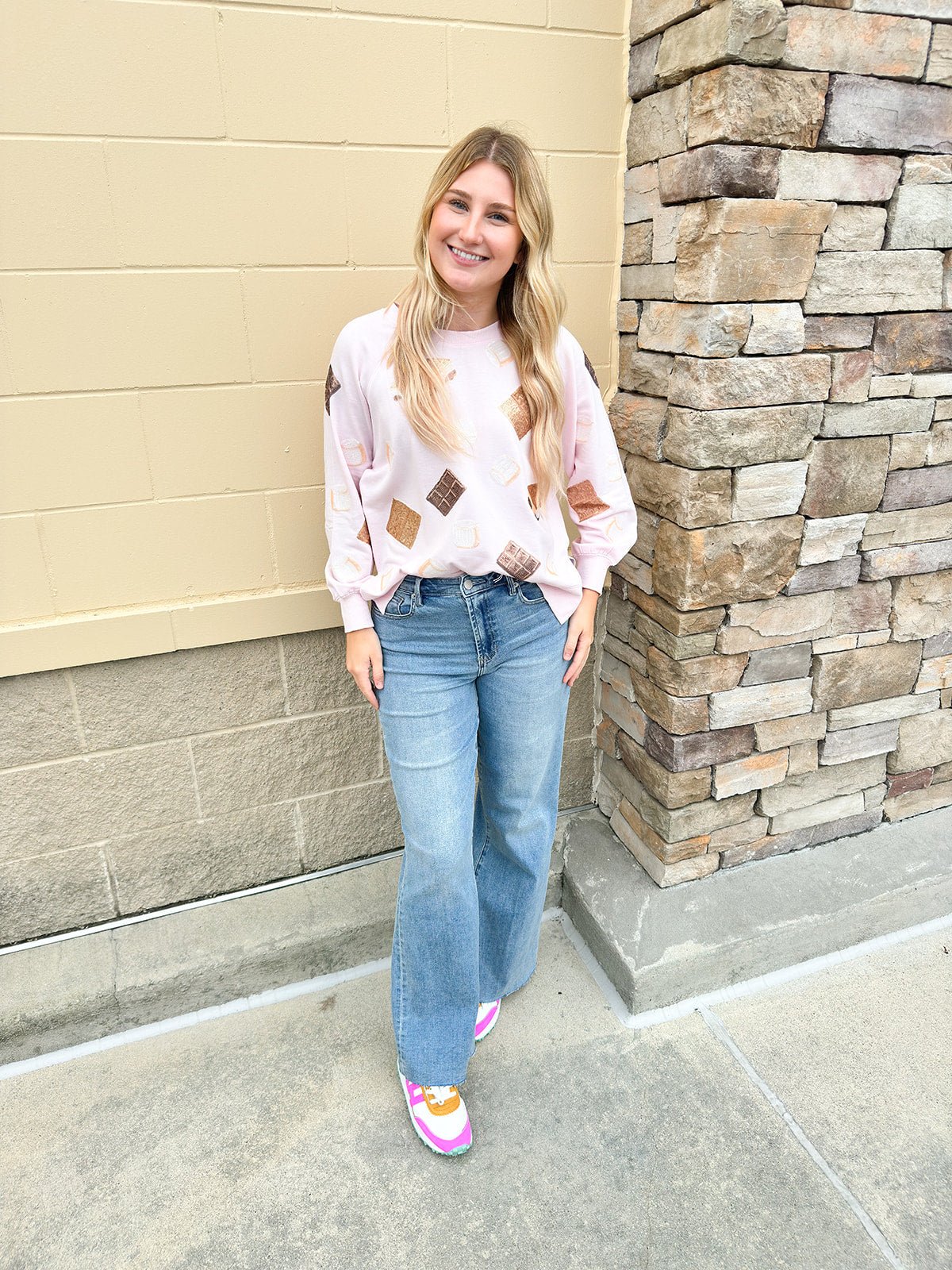 Katie Smores Sweatshirt - The Pink Pineapple 850