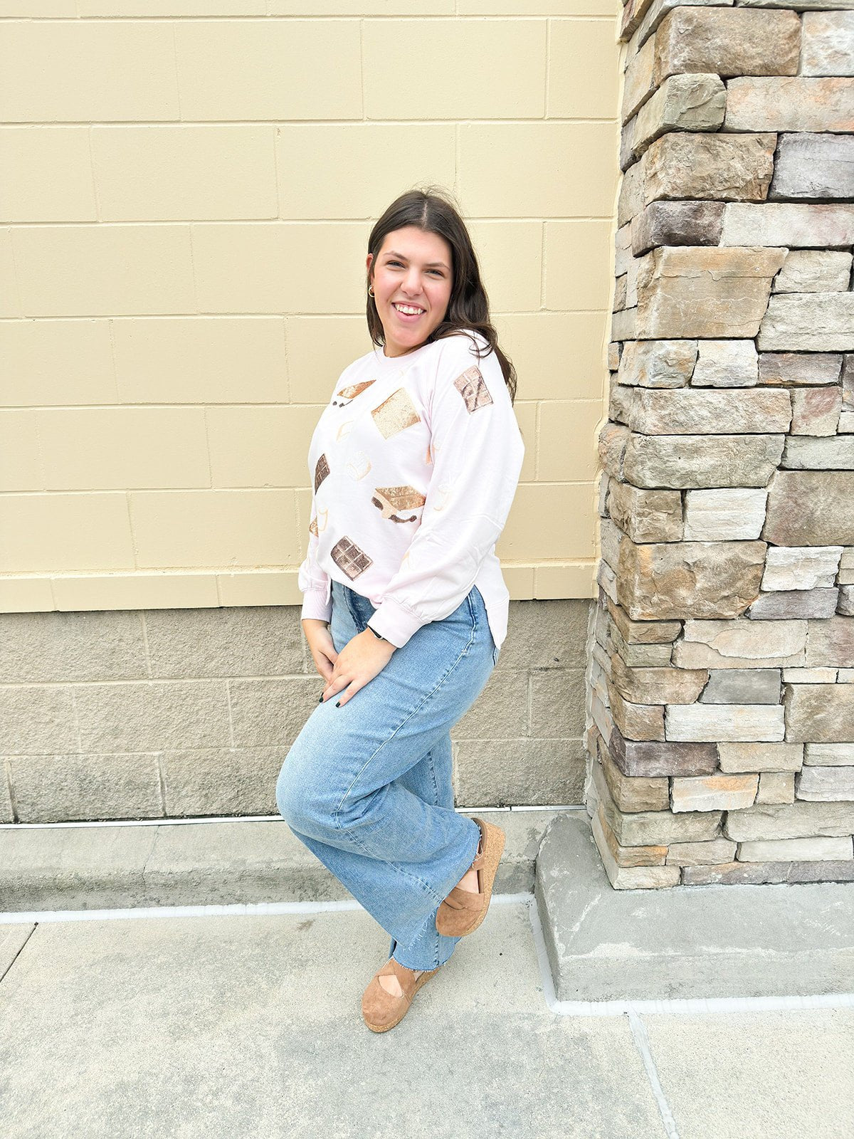 Katie Smores Sweatshirt - The Pink Pineapple 850