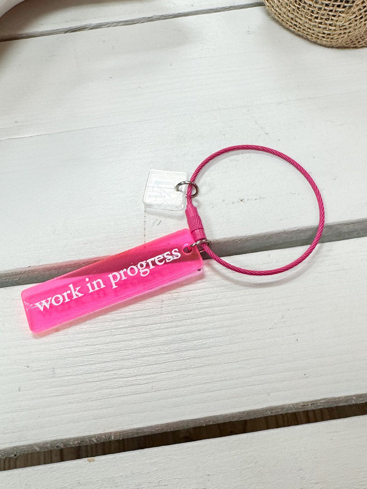 [La Fete Needlepoint] Work in Progress Thread Ring in Pink - The Pink Pineapple 850