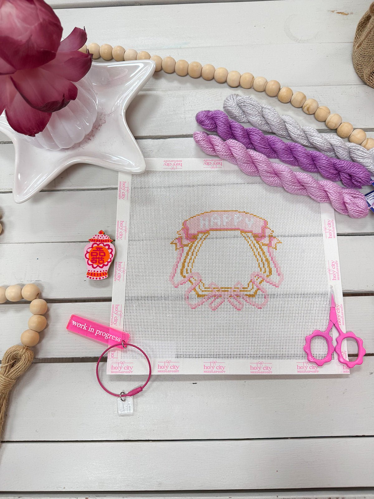 [La Fete Needlepoint] Work in Progress Thread Ring in Pink - The Pink Pineapple 850
