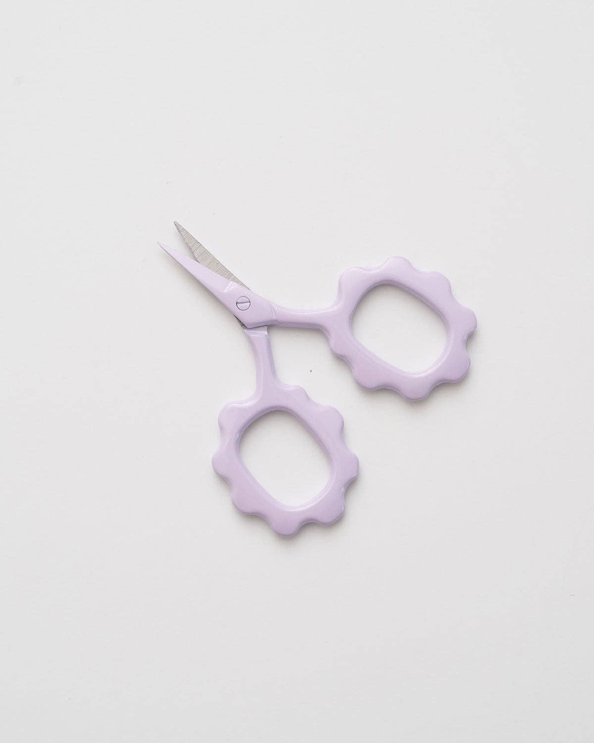 Lavender Scallop Handle Embroidery Scissors - The Pink Pineapple 850