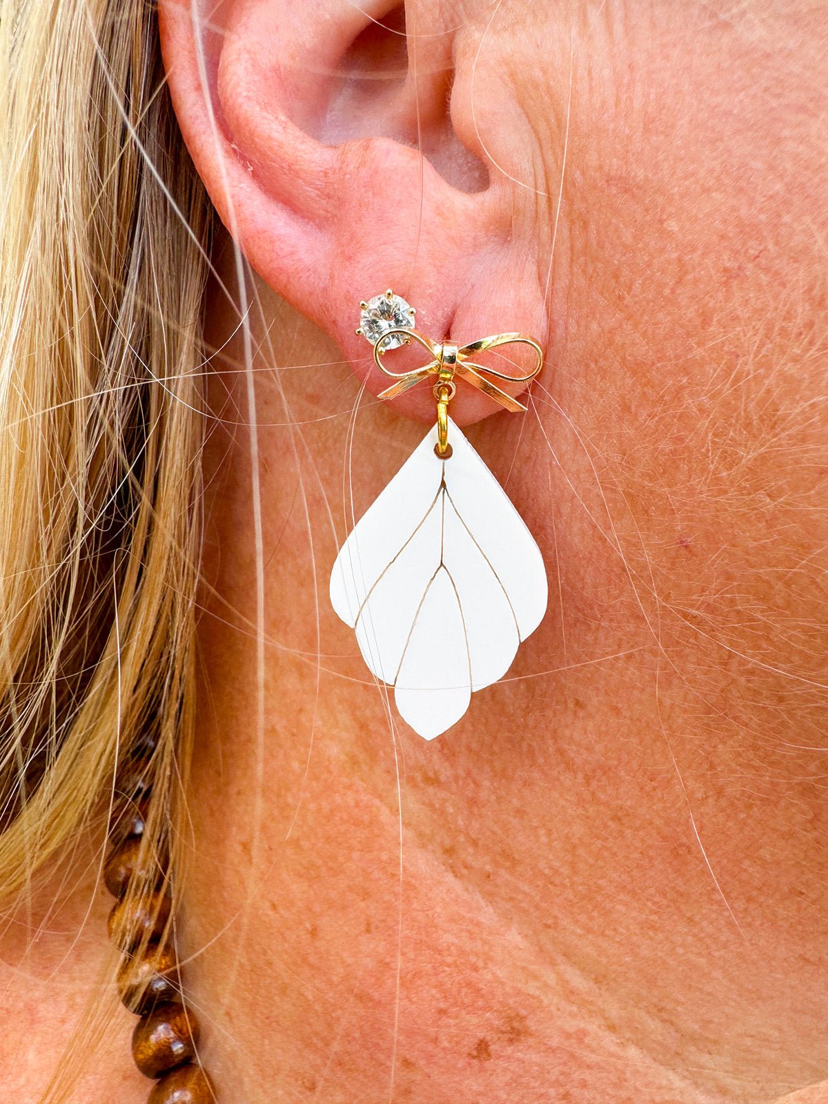 Leaf Drop Earrings - The Pink Pineapple 850