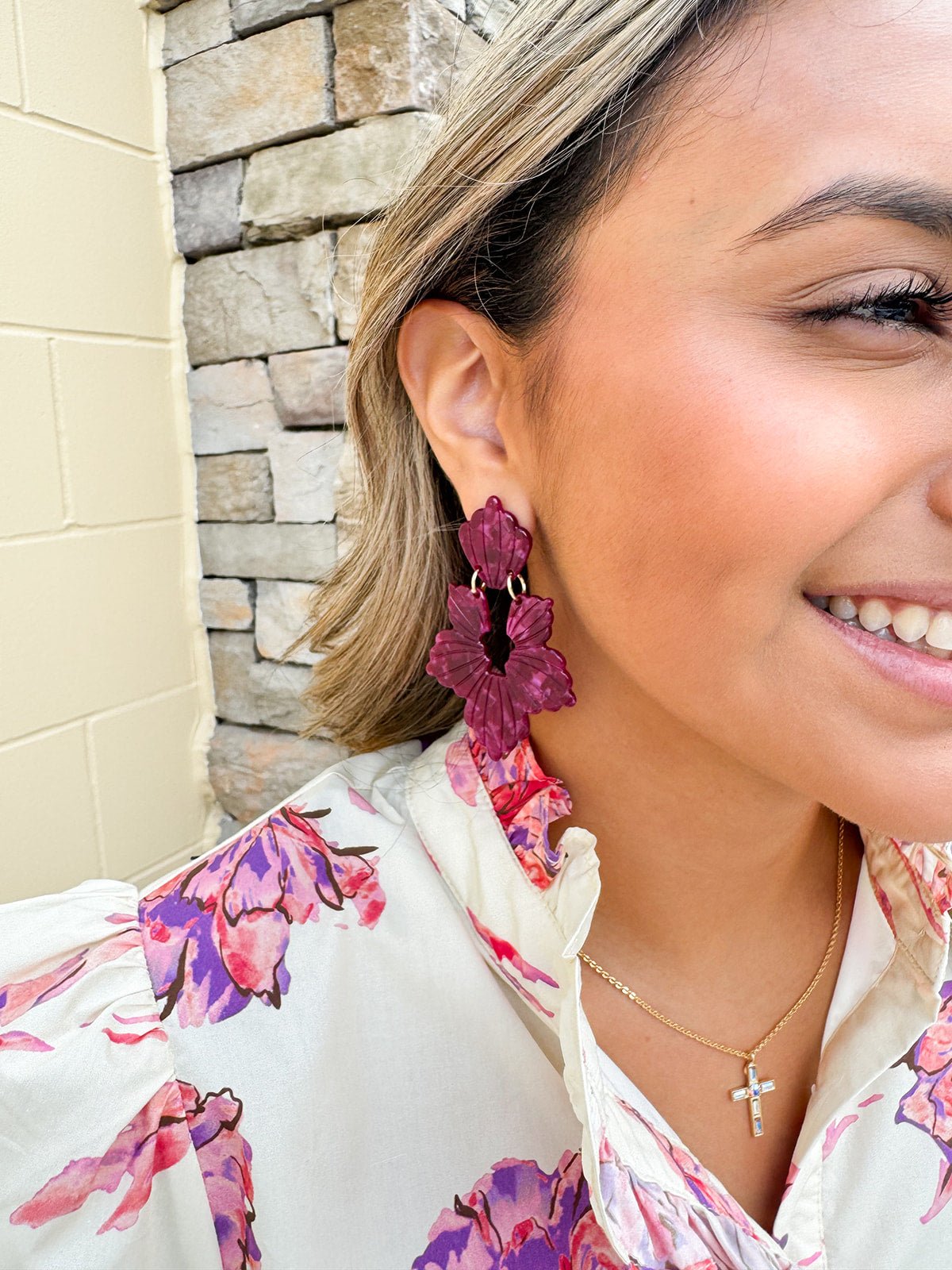 [LINNY CO] Michelle Pinot Noir Earrings - The Pink Pineapple 850