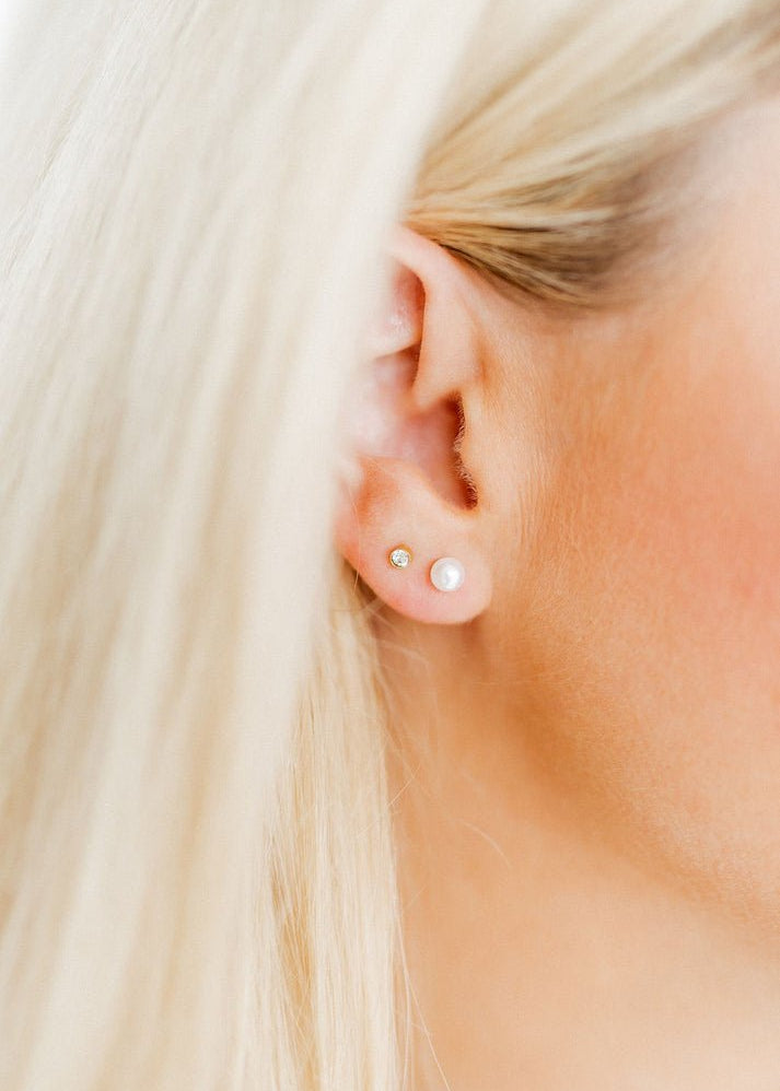 [Linny Co] Payton Pearl Stud Earrings - The Pink Pineapple 850