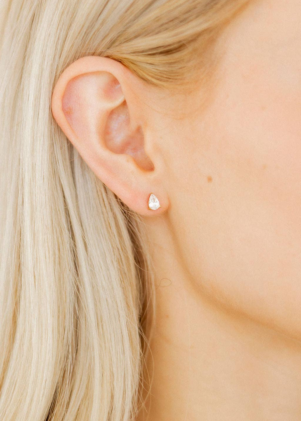 [Linny Co] Screwback Stud Earrings - Paige Pear - The Pink Pineapple 850