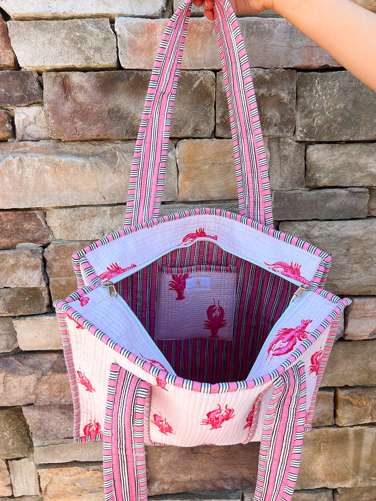 Lobster Kiss Coastal Tote - The Pink Pineapple 850