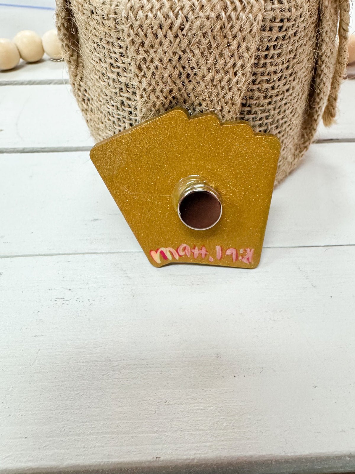 Lucky Tile Needle Minder - The Pink Pineapple 850
