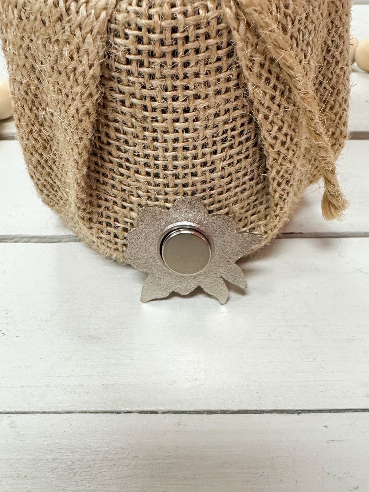 Magnolia Bloom Needle Minder - The Pink Pineapple 850