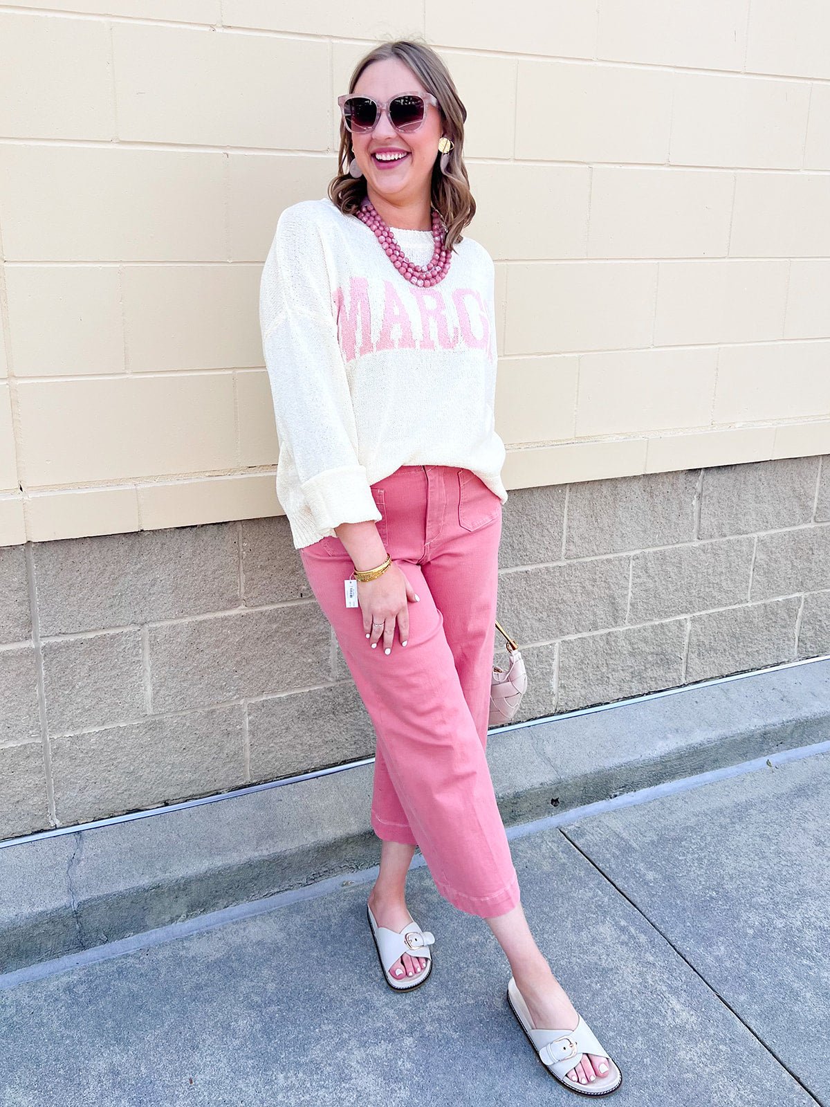 Margs Graphic Sweater - The Pink Pineapple 850