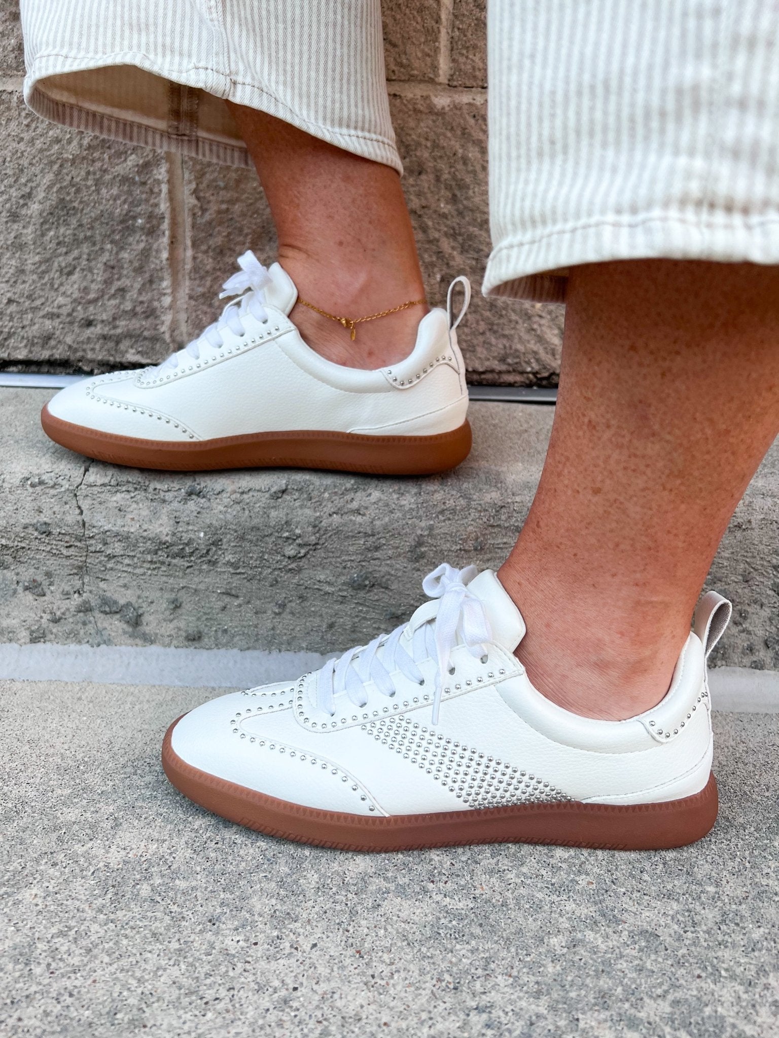 [Matisse] Wylder White Studded Sneakers - The Pink Pineapple 850