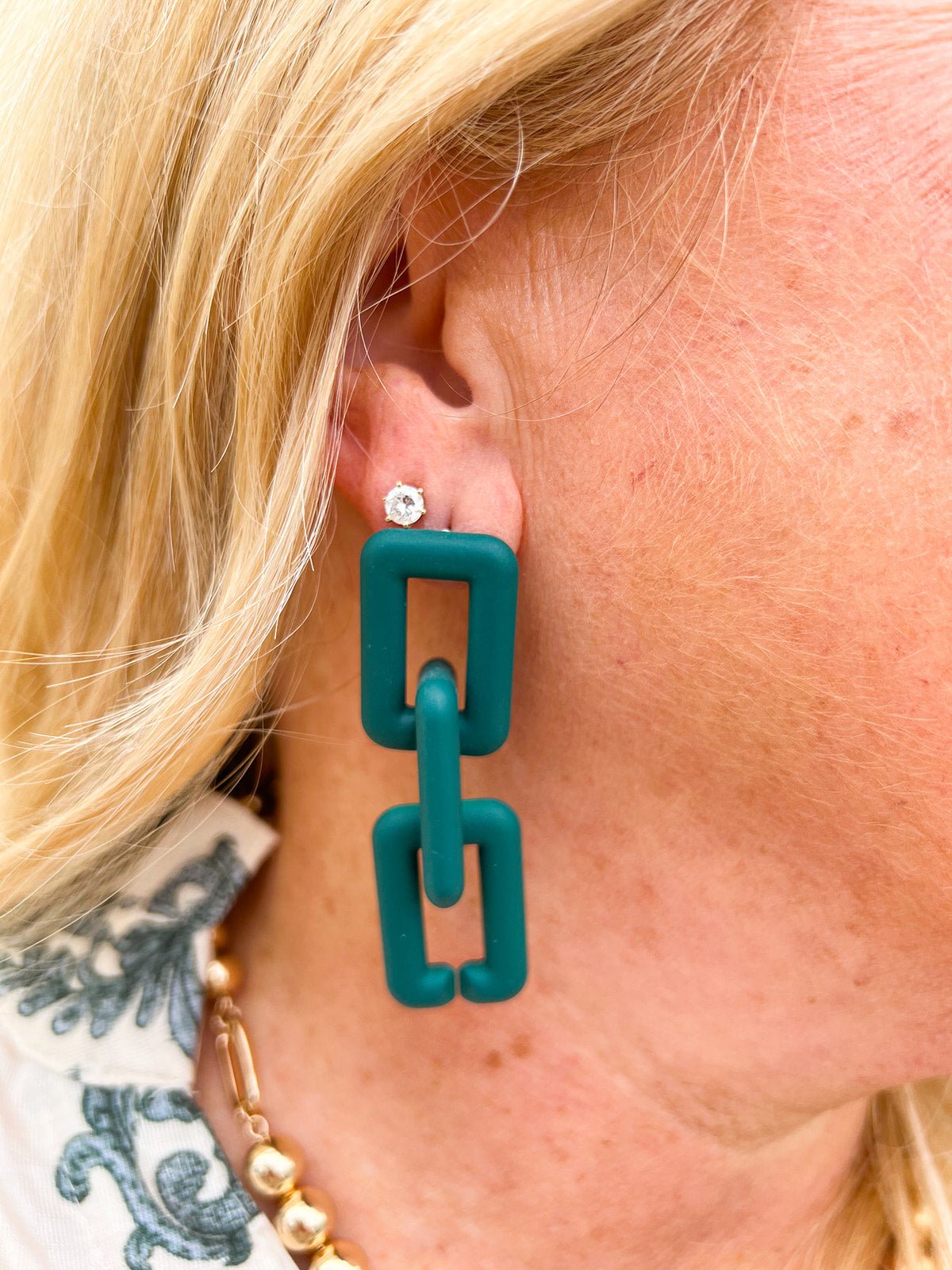 Matte Drop Chain Earrings - The Pink Pineapple 850