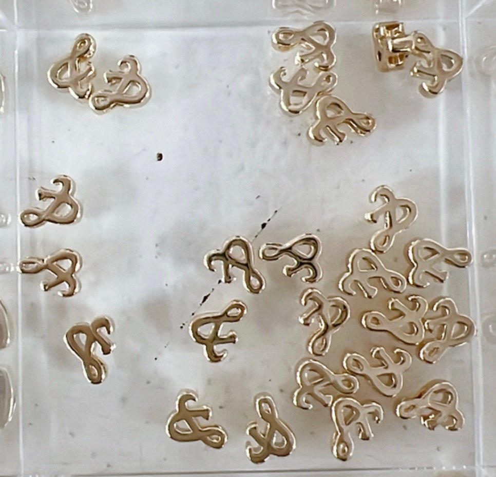 Michelle McDowell Luxe Charm Necklace Bar - The Pink Pineapple 850