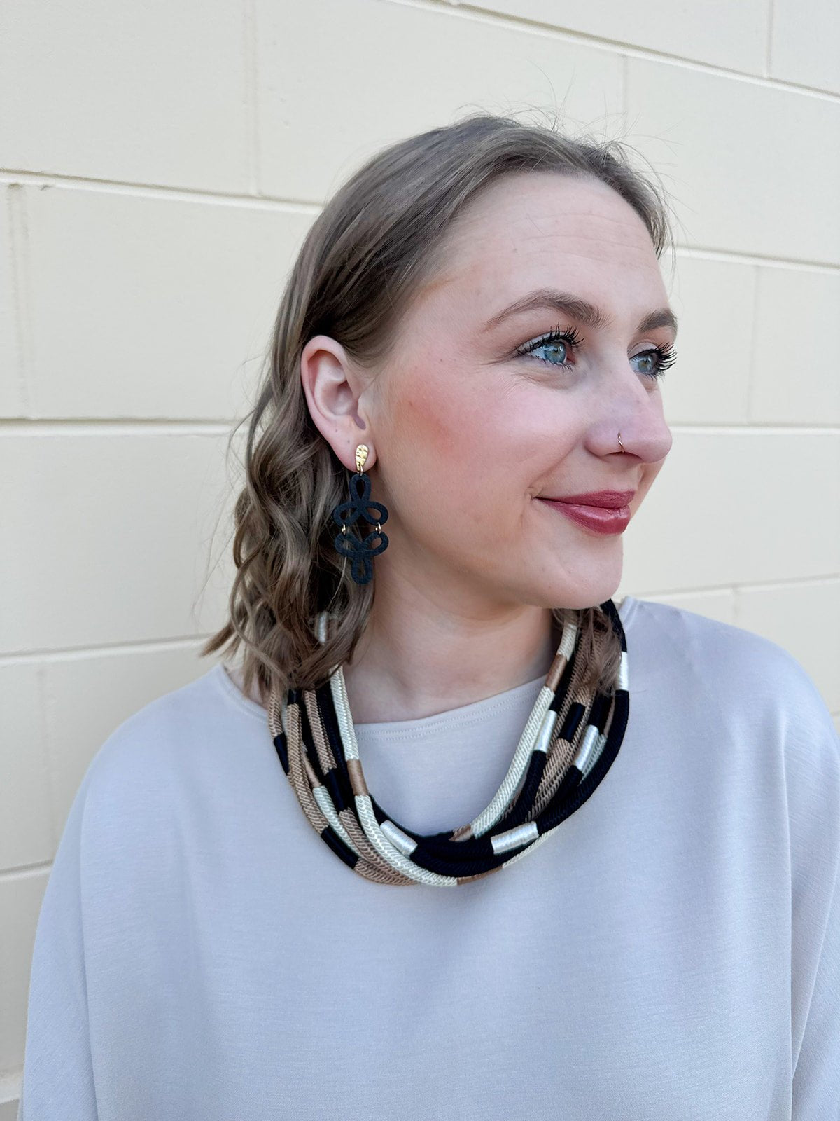 Midnight Bloom Drop Earrings - The Pink Pineapple 850