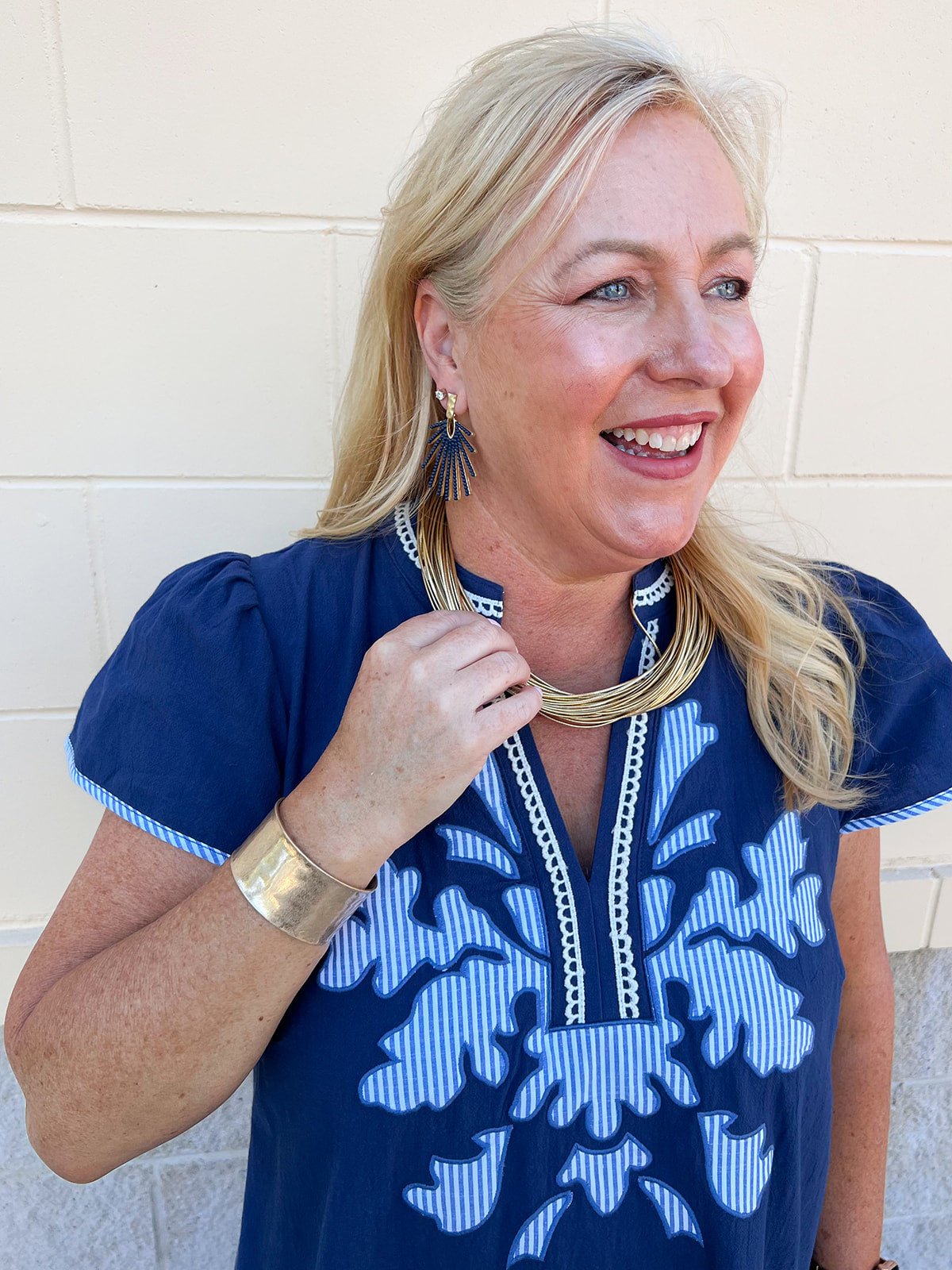 Midnight Radiance Drop Earrings in Navy - The Pink Pineapple 850