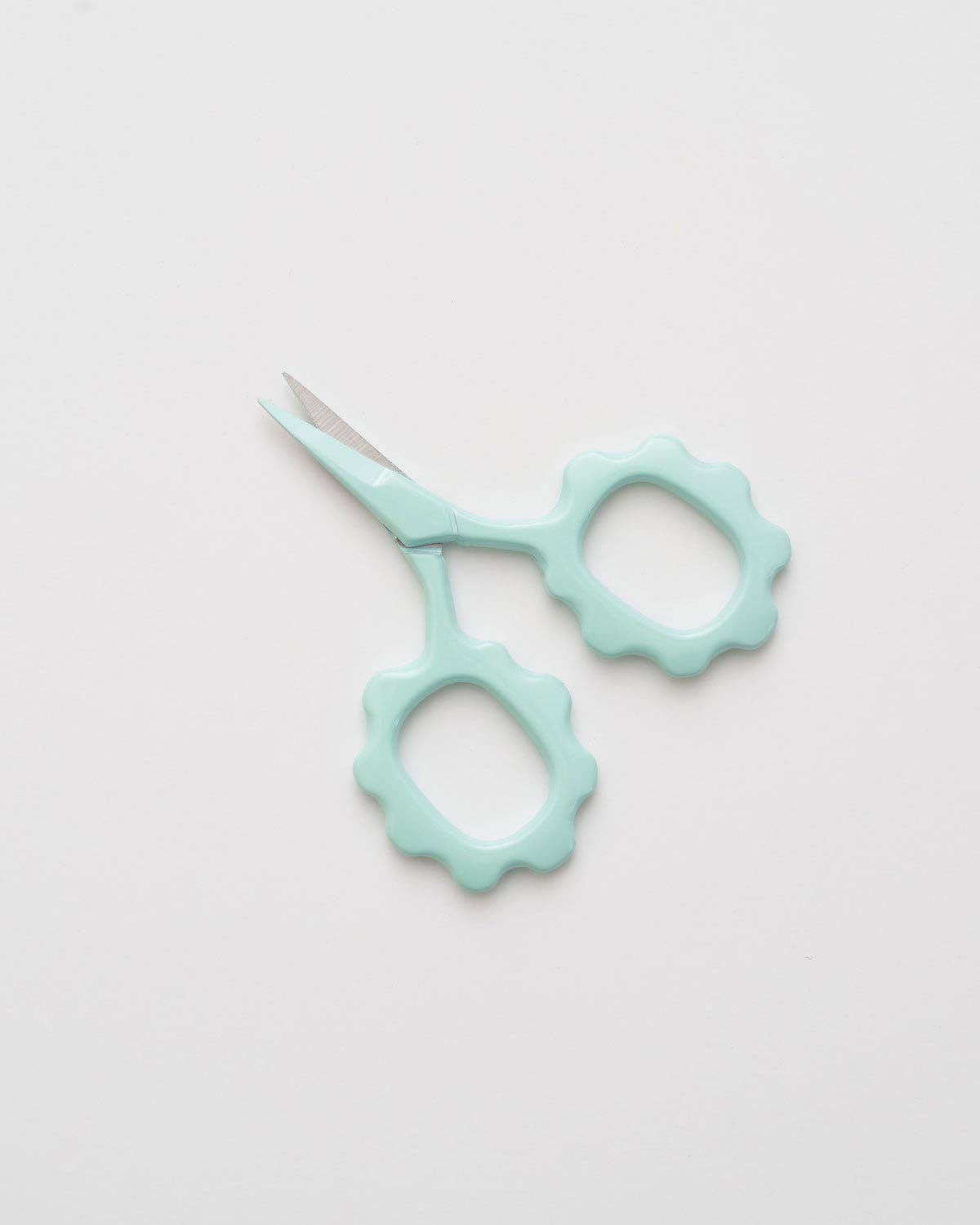 Mint Scallop Handle Embroidery Scissors - The Pink Pineapple 850