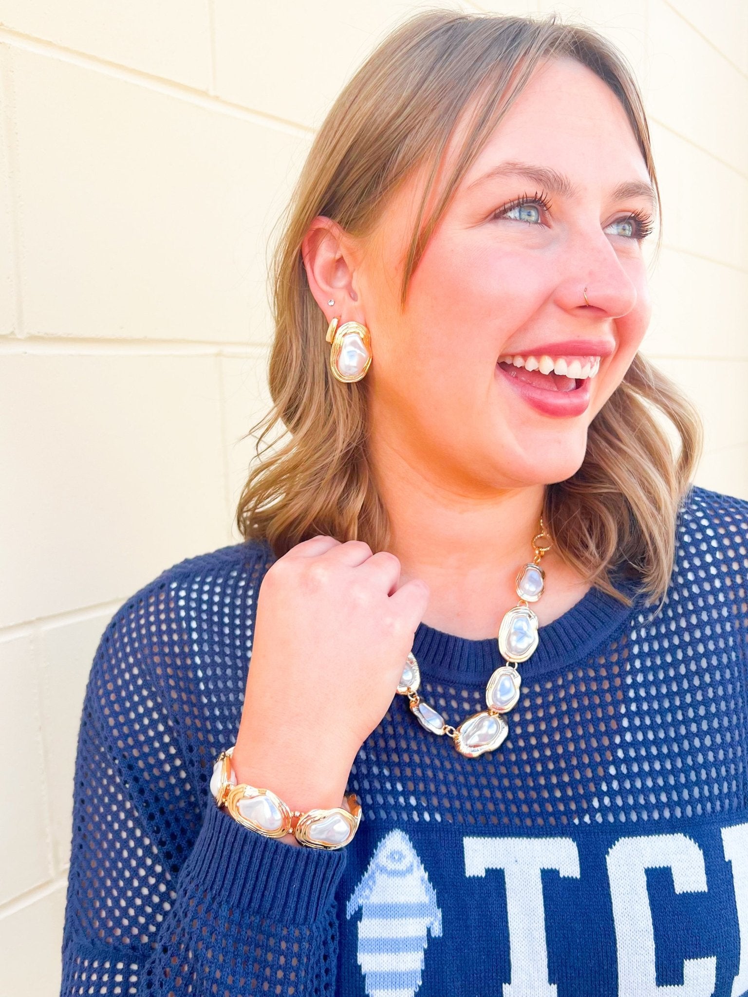 Modern Muse Pearl Frame Necklace - The Pink Pineapple 850