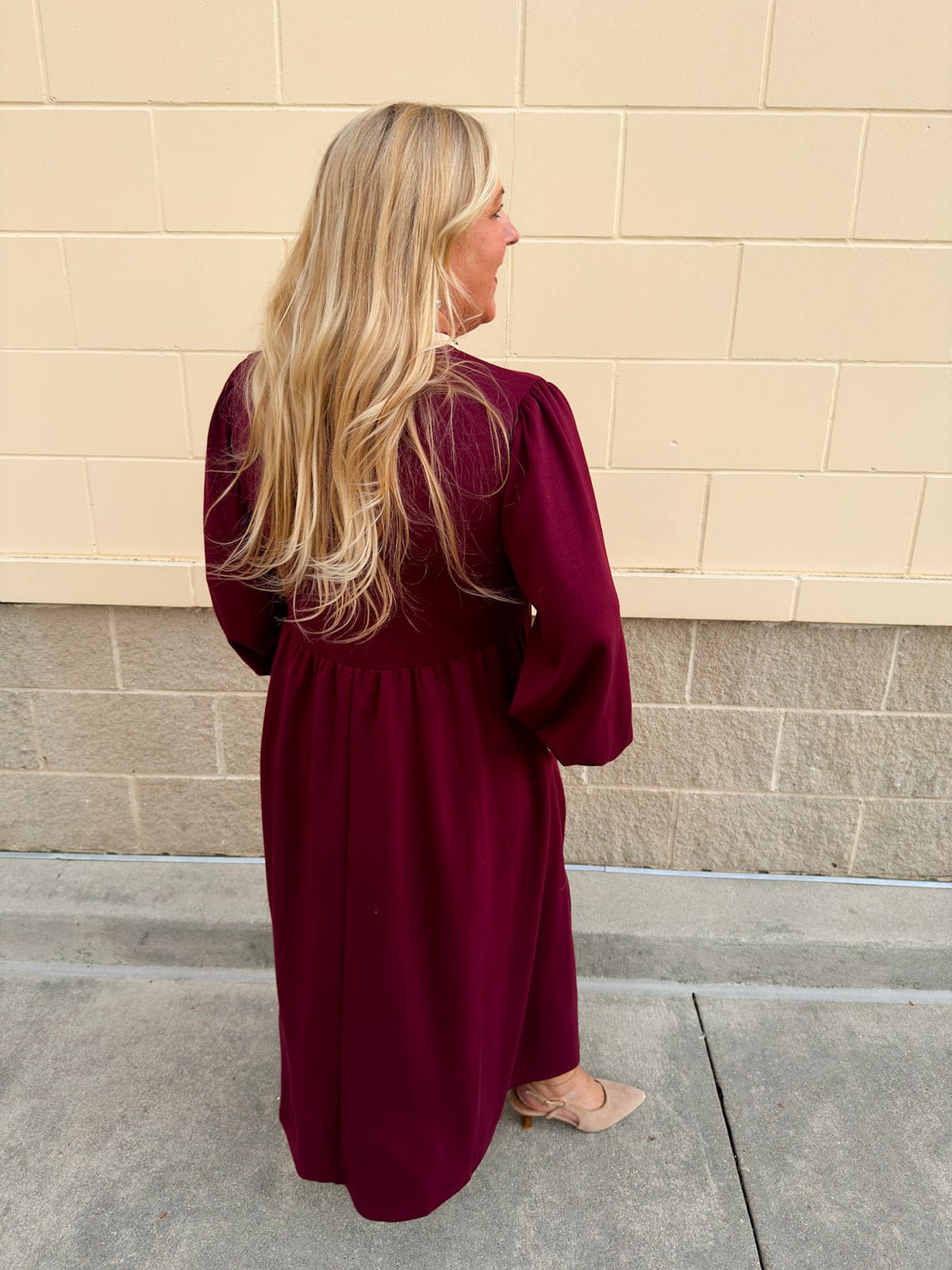 Mulberry Manor Contrast Midi Dress - The Pink Pineapple 850