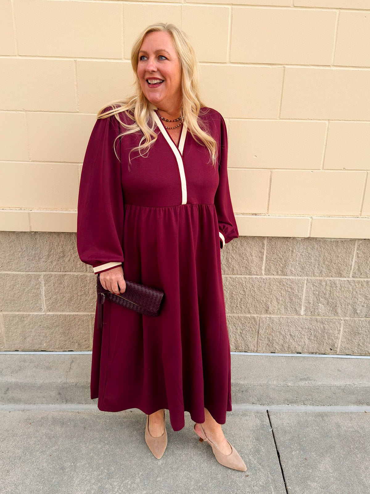 Mulberry Manor Contrast Midi Dress - The Pink Pineapple 850