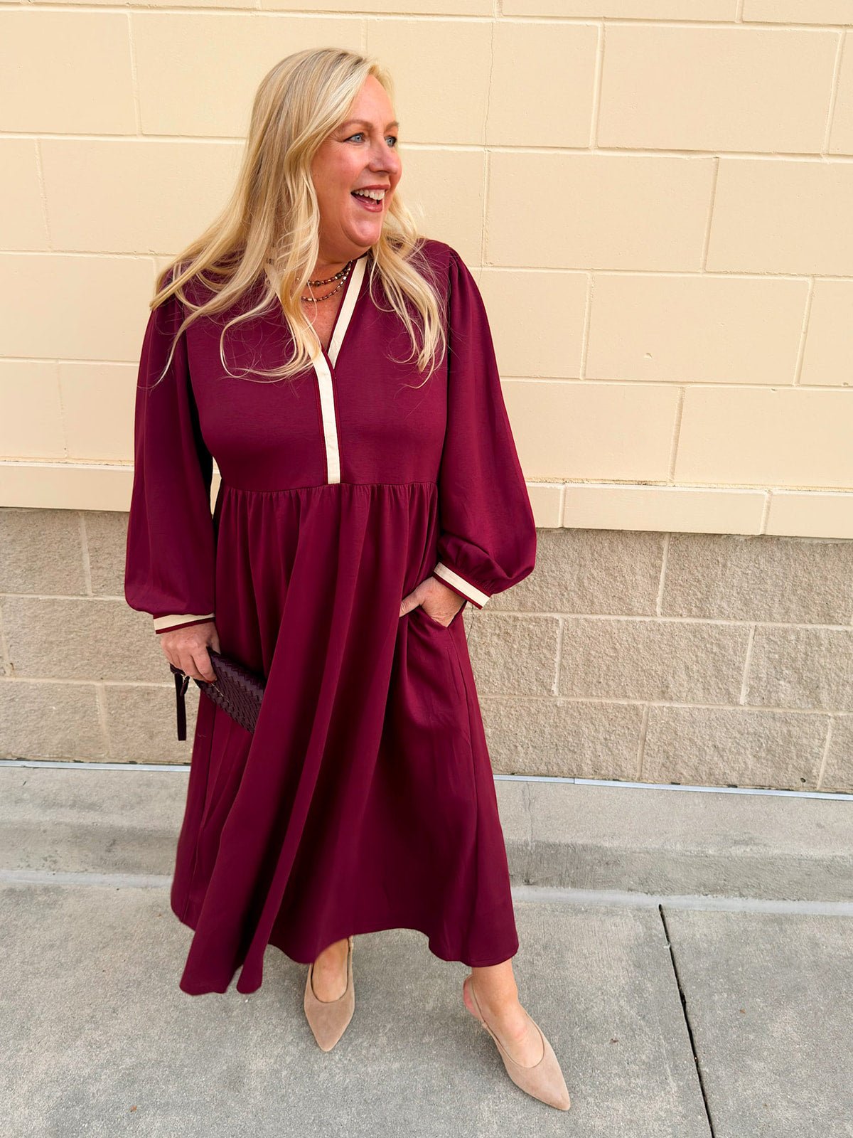 Mulberry Manor Contrast Midi Dress - The Pink Pineapple 850