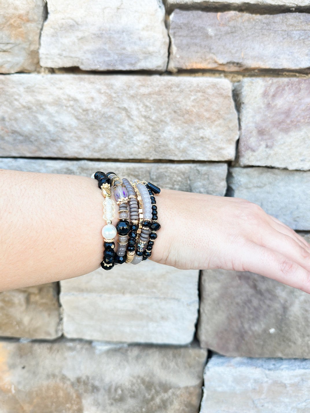 Multi Stone Beads Stackable Bracelet Black - The Pink Pineapple 850