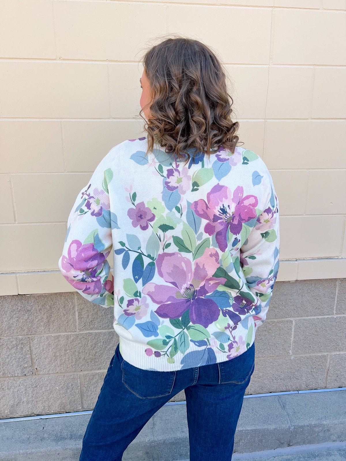 Muted Meadow Graphic Sweater - The Pink Pineapple 850