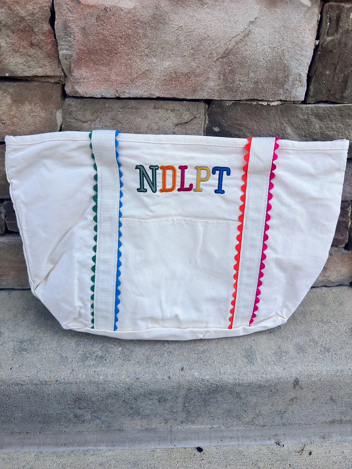 NDLPT Canvas Project Tote - The Pink Pineapple 850